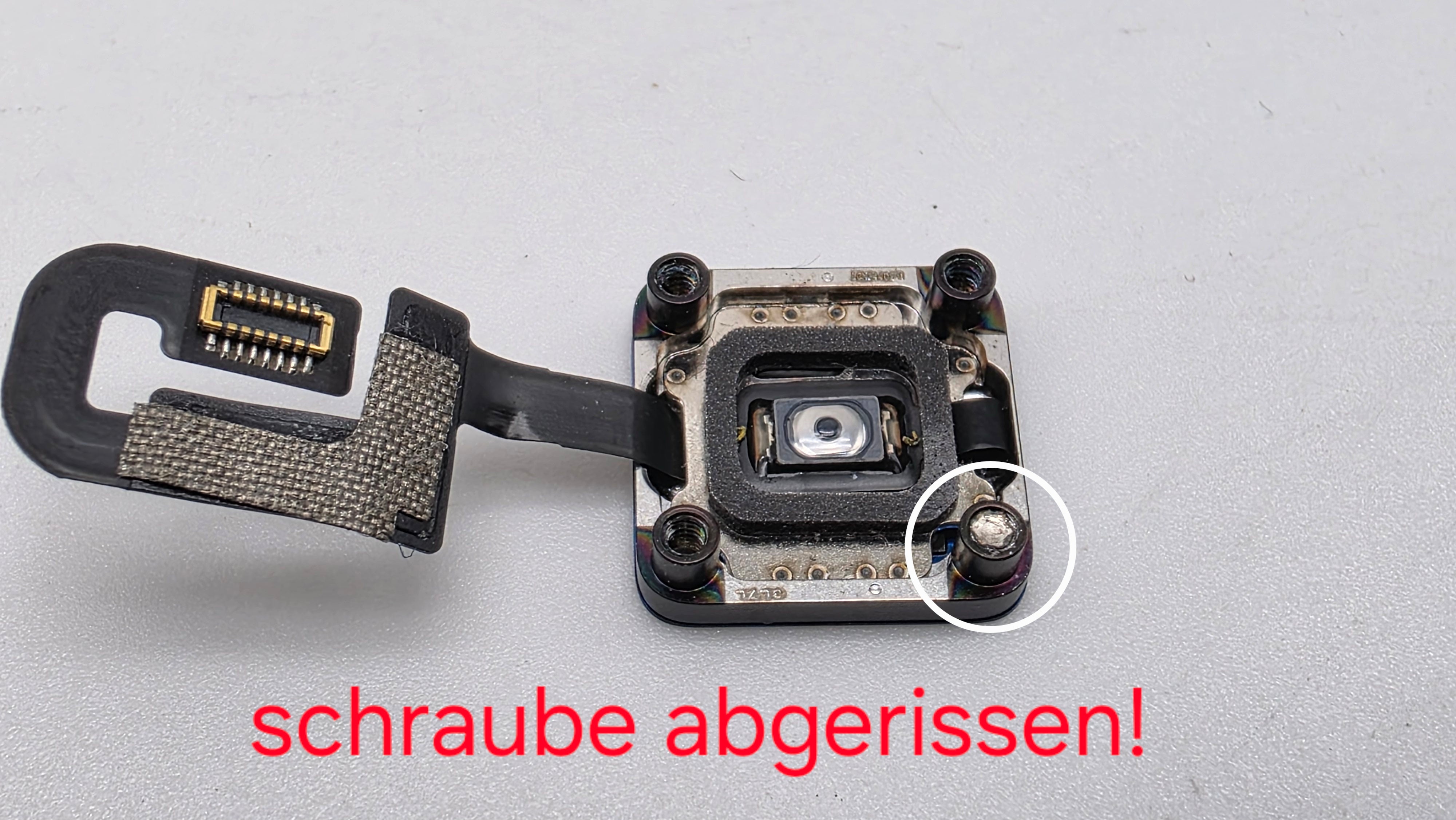 Macbook Pro A2338 13" 2022 M2 8GB 512GB Mainboard 820-02773-05 Logicboard teildefekt