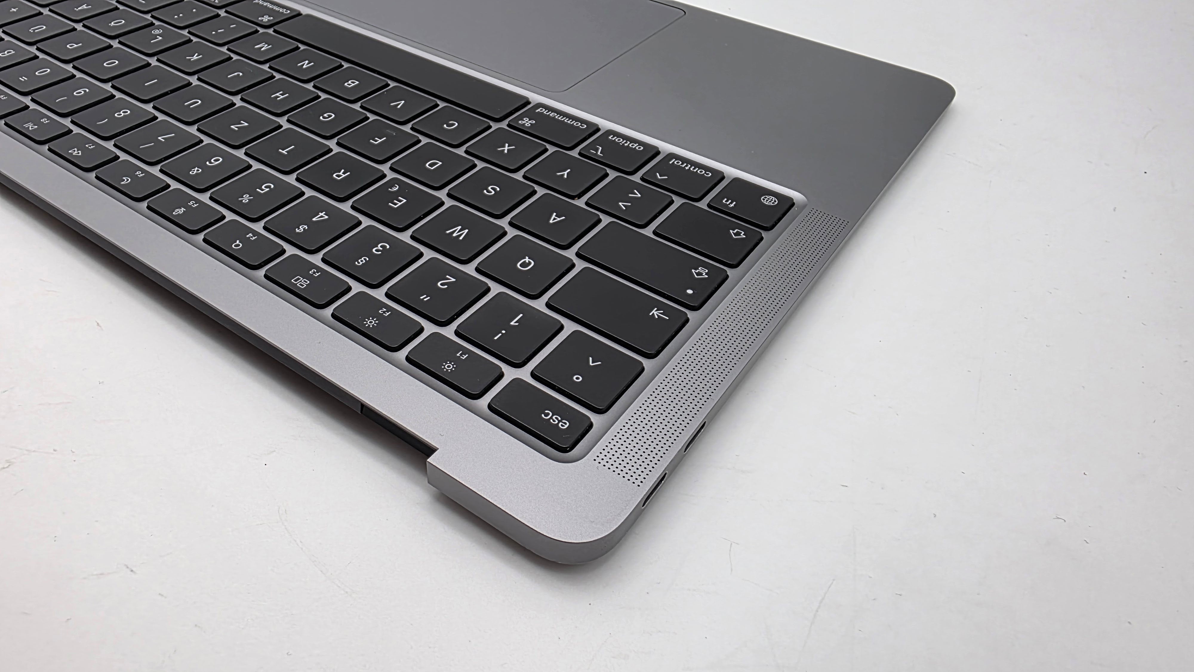 MacBook Air 13" 2020 A2337 Topcase QWERTZ Trackpad Tastatur Grau #T913