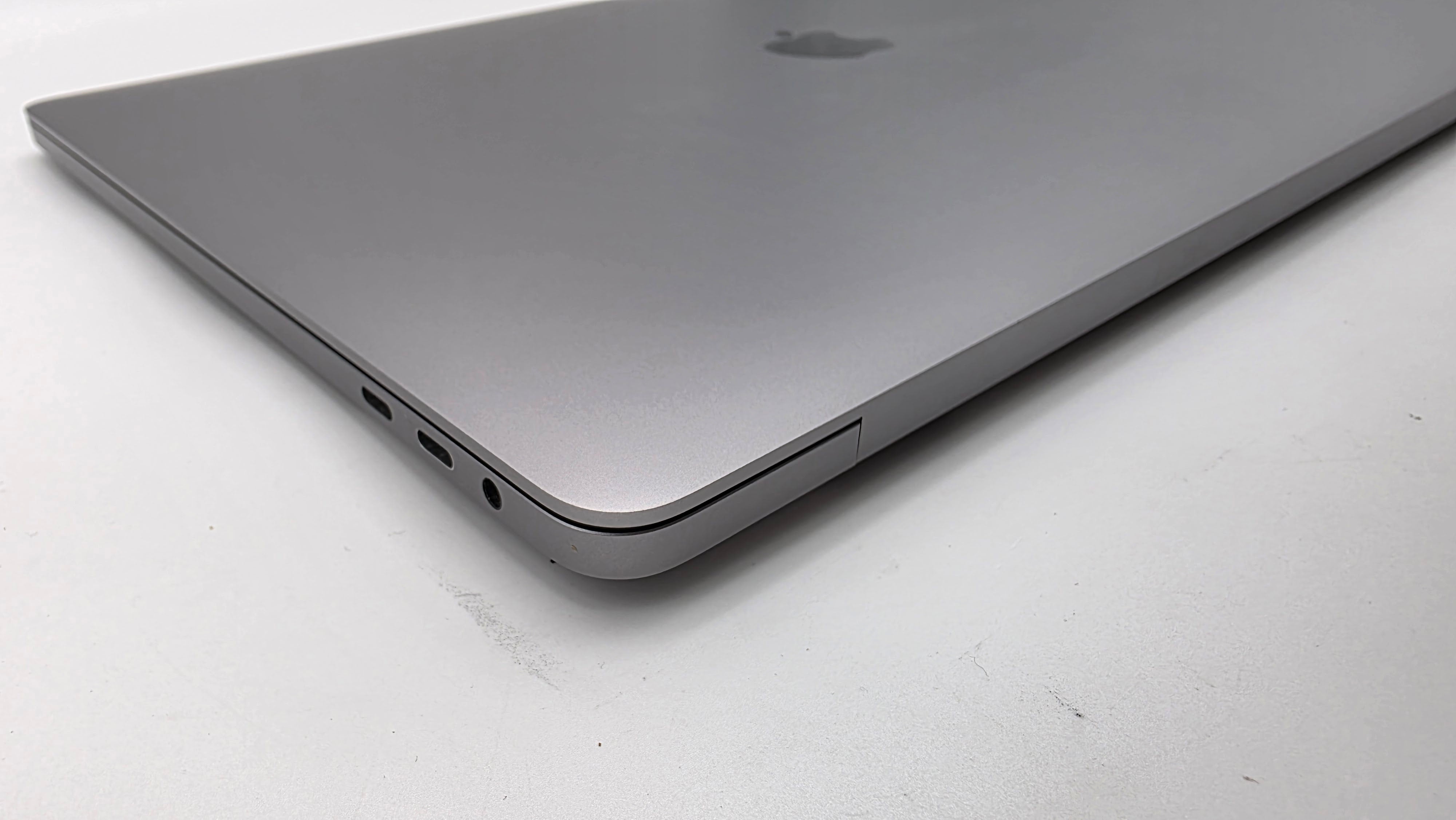 Macbook Pro 16" A2141 2019 2,6GHz i7 16GB 512GB 5300M Spacegrau #PS251