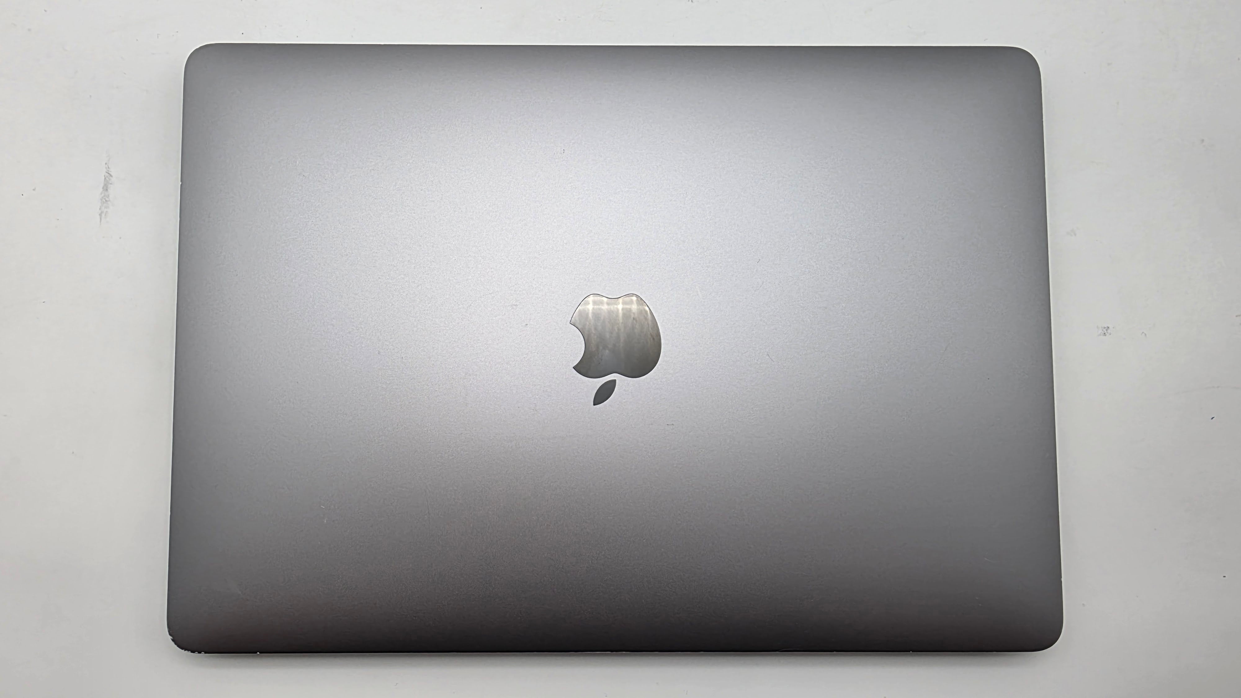 Macbook Pro 13" A2251 2020 2GHz i5 16GB 512GB Spacegrau #PS253 MwSt