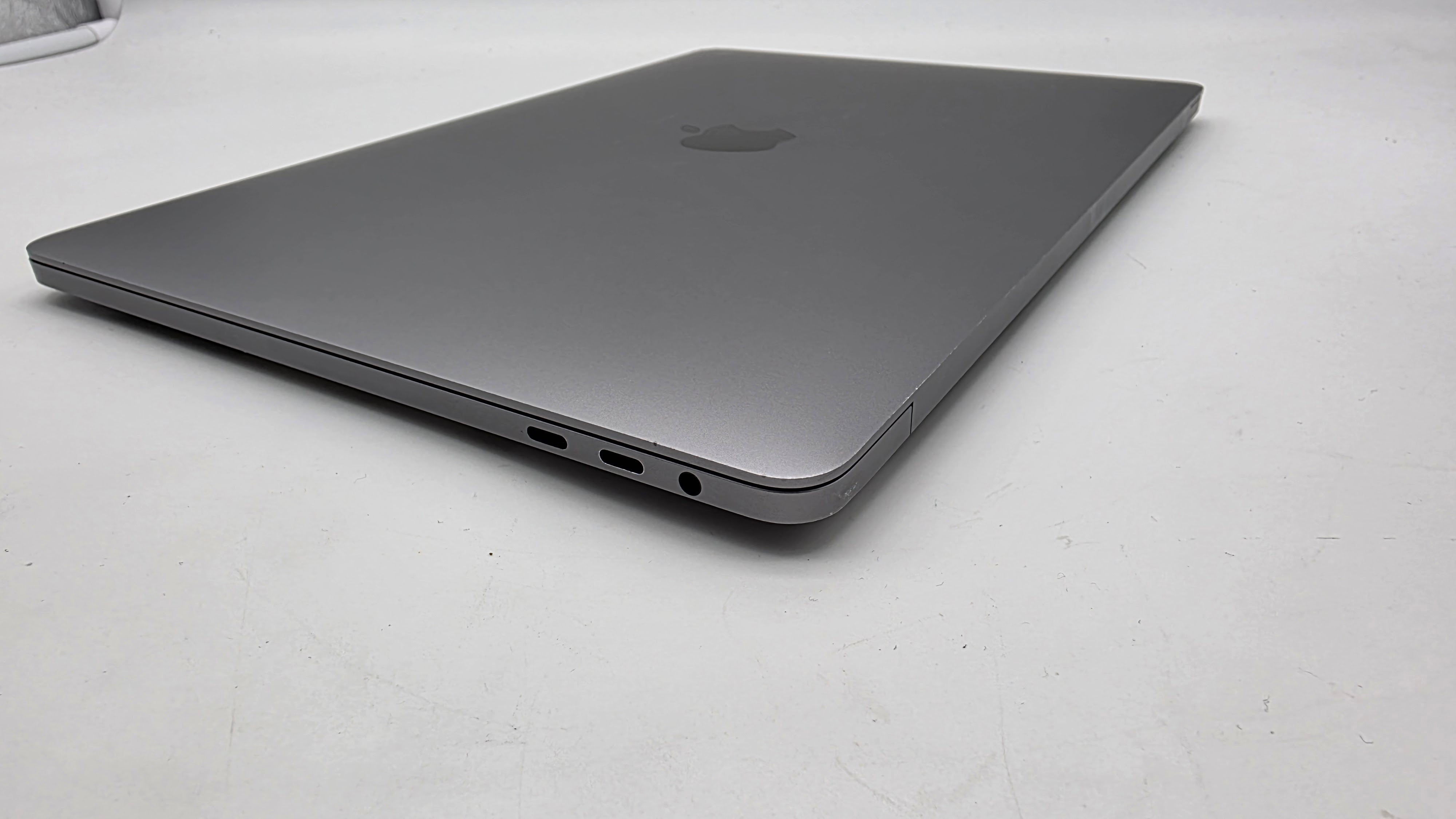 Macbook Pro 13" A2251 2020 2GHz i5 16GB 512GB Spacegrau #PS253 MwSt
