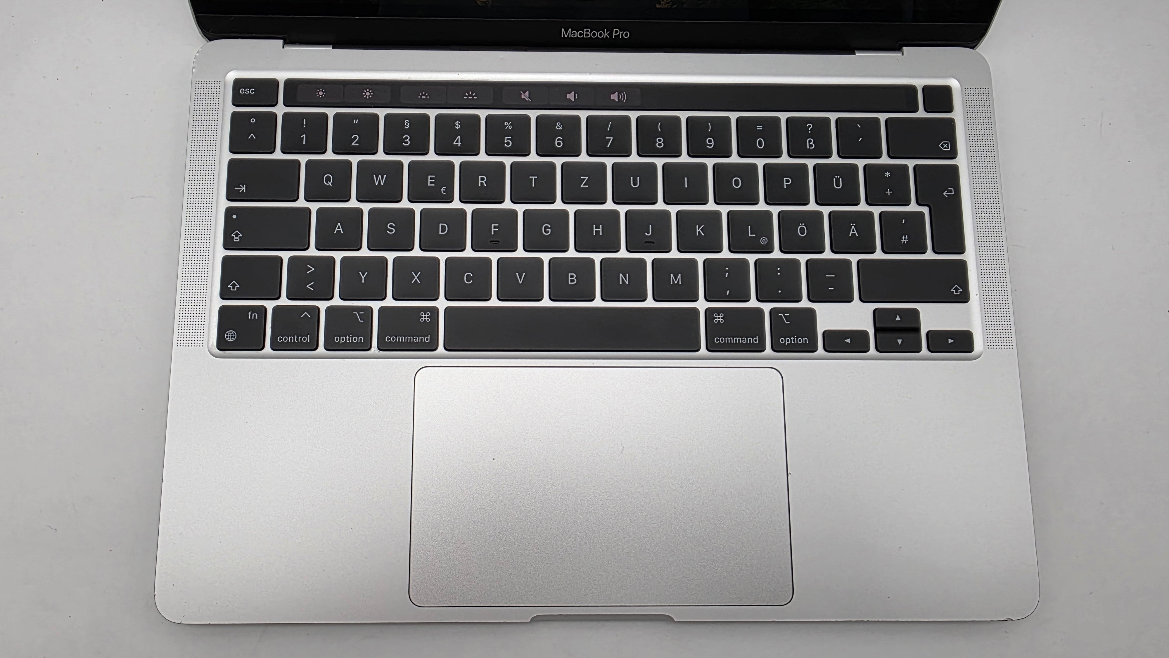 Macbook Pro 13" A2251 2020 2,3GHz i7 32GB 512GB Silber #PS153 MwSt