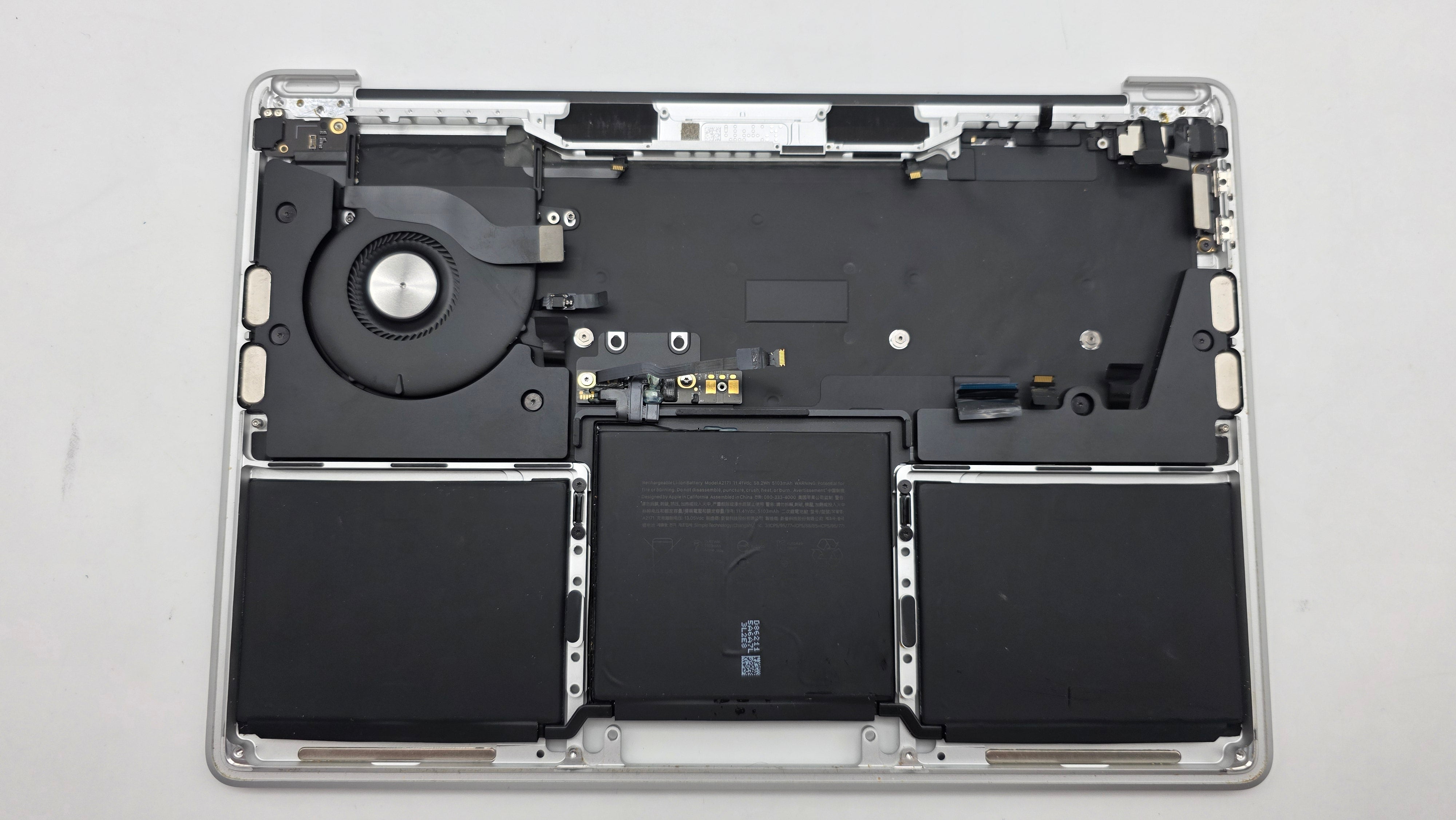 Macbook Pro 13" 2020 2022 A2338 Topcase Akku Tastatur Silber #T941