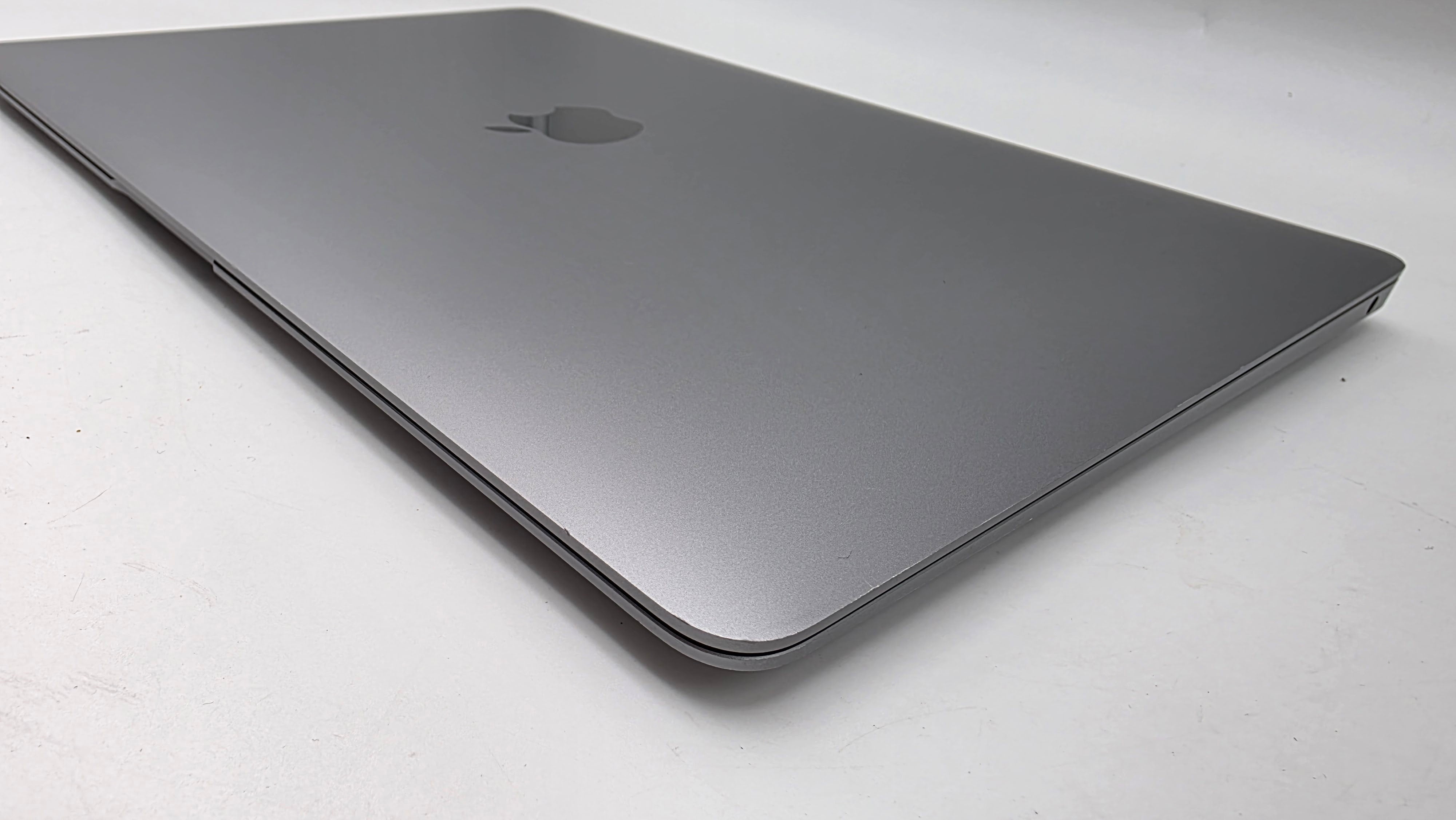 Macbook Air 13" A2337 M1 16GB 512GB 2020 Spacegrau Grau MwSt. #PS262