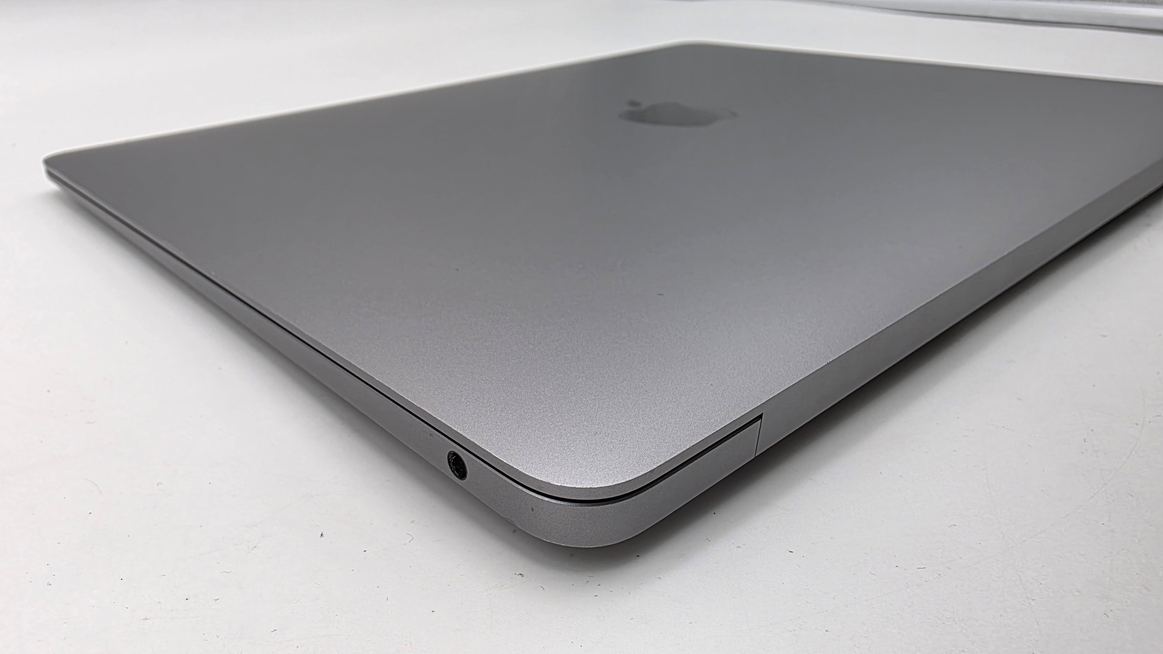 Macbook Air 13" A2337 M1 16GB 512GB 2020 Spacegrau Grau MwSt. #PS262