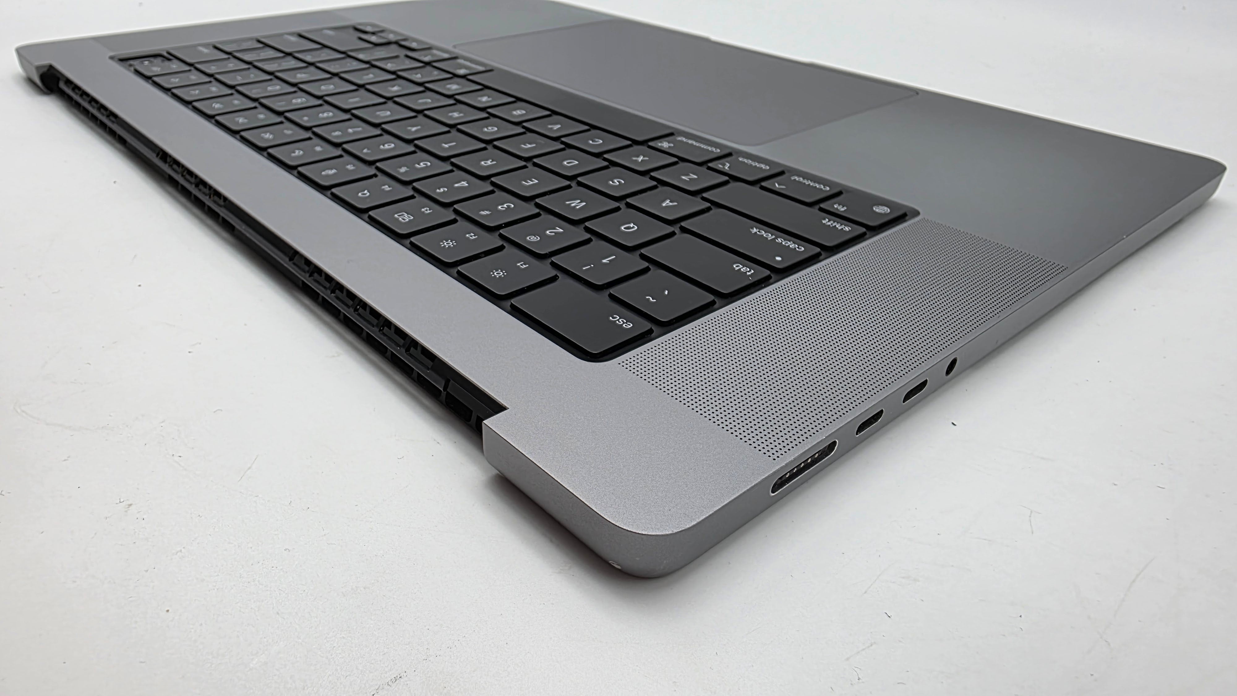 Macbook Pro 16" 2021 A2485 Topcase QWERTY US Tastatur Spacegrau #T955