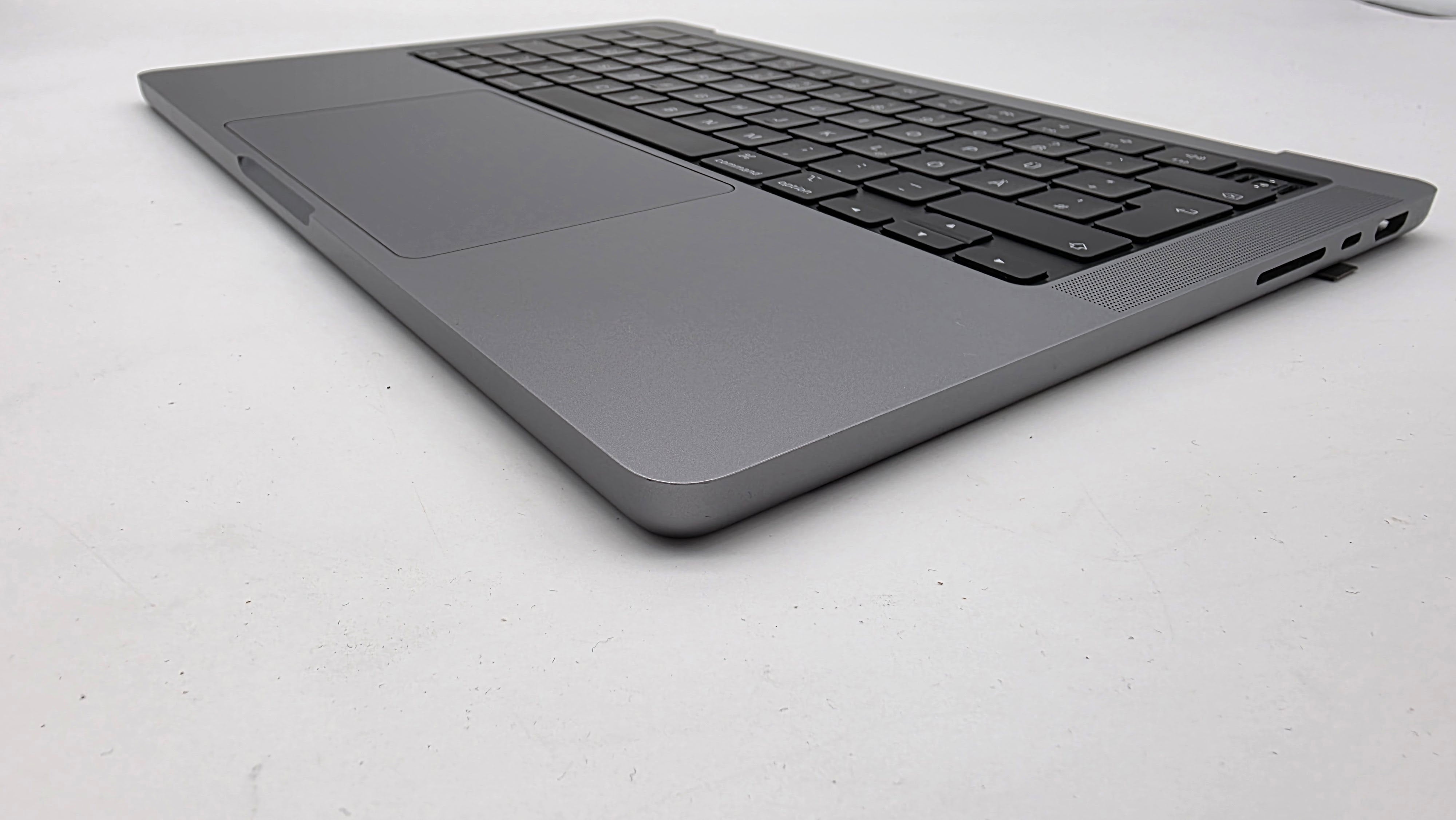 Macbook Pro 14" 2023 A2779 Topcase QWERTZ Tastatur Spacegrau #T956