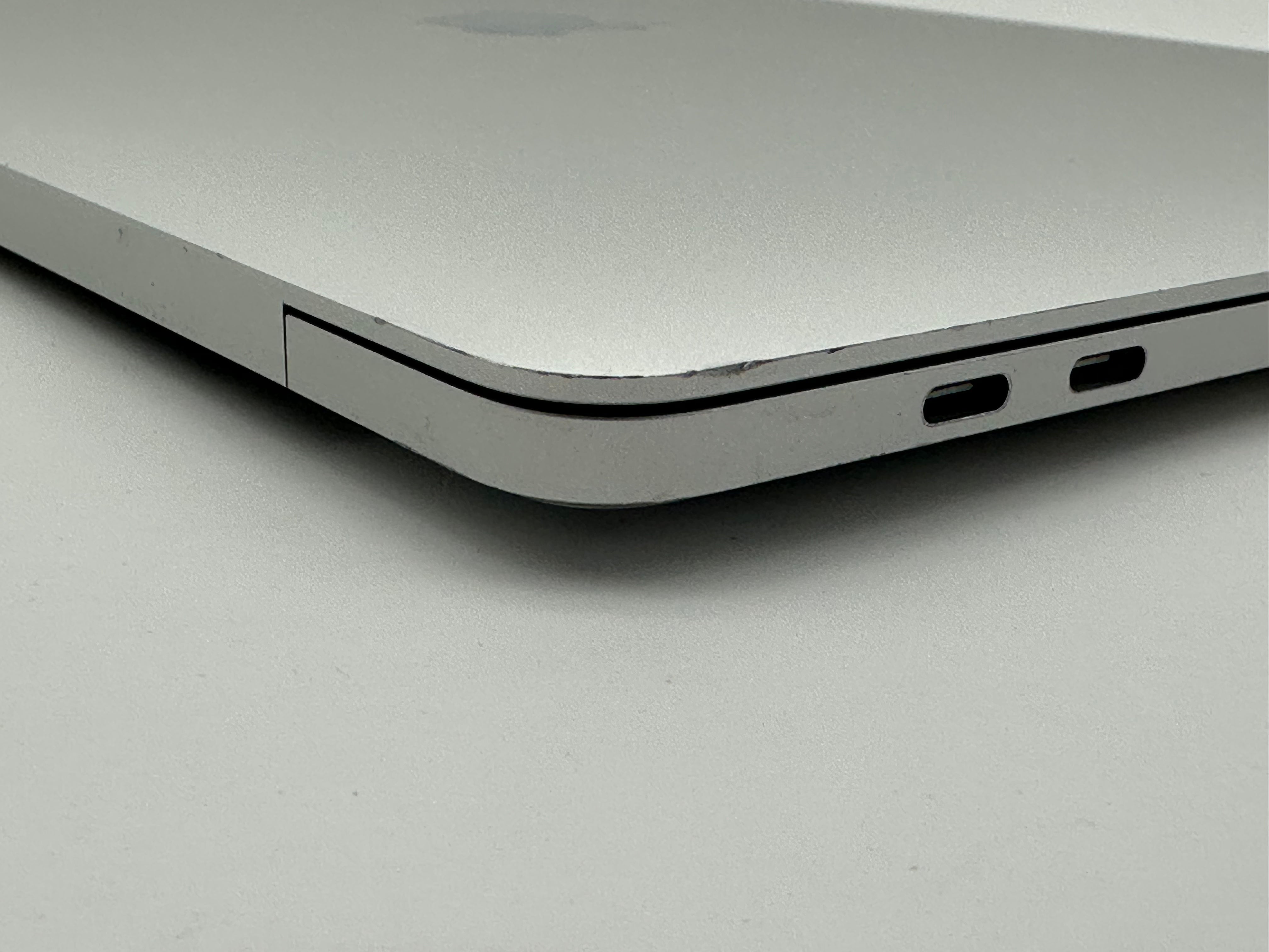 Macbook Pro 13" A2338 M1 16GB 512GB 2020 Silber MwSt. #PS290