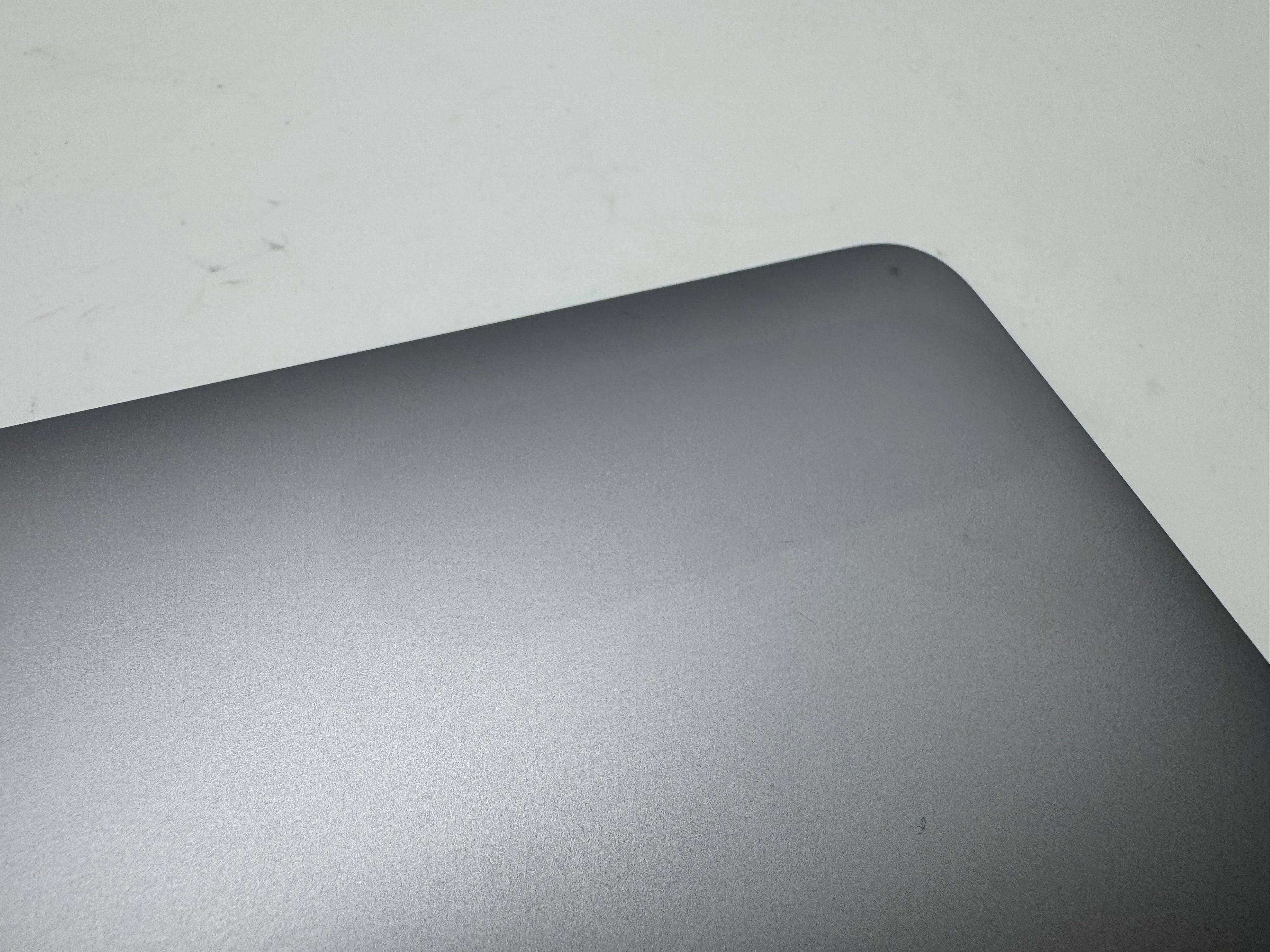 Macbook Pro 13" A2338 M2 16GB 256GB 2022 Spacegrau MwSt. #PS294
