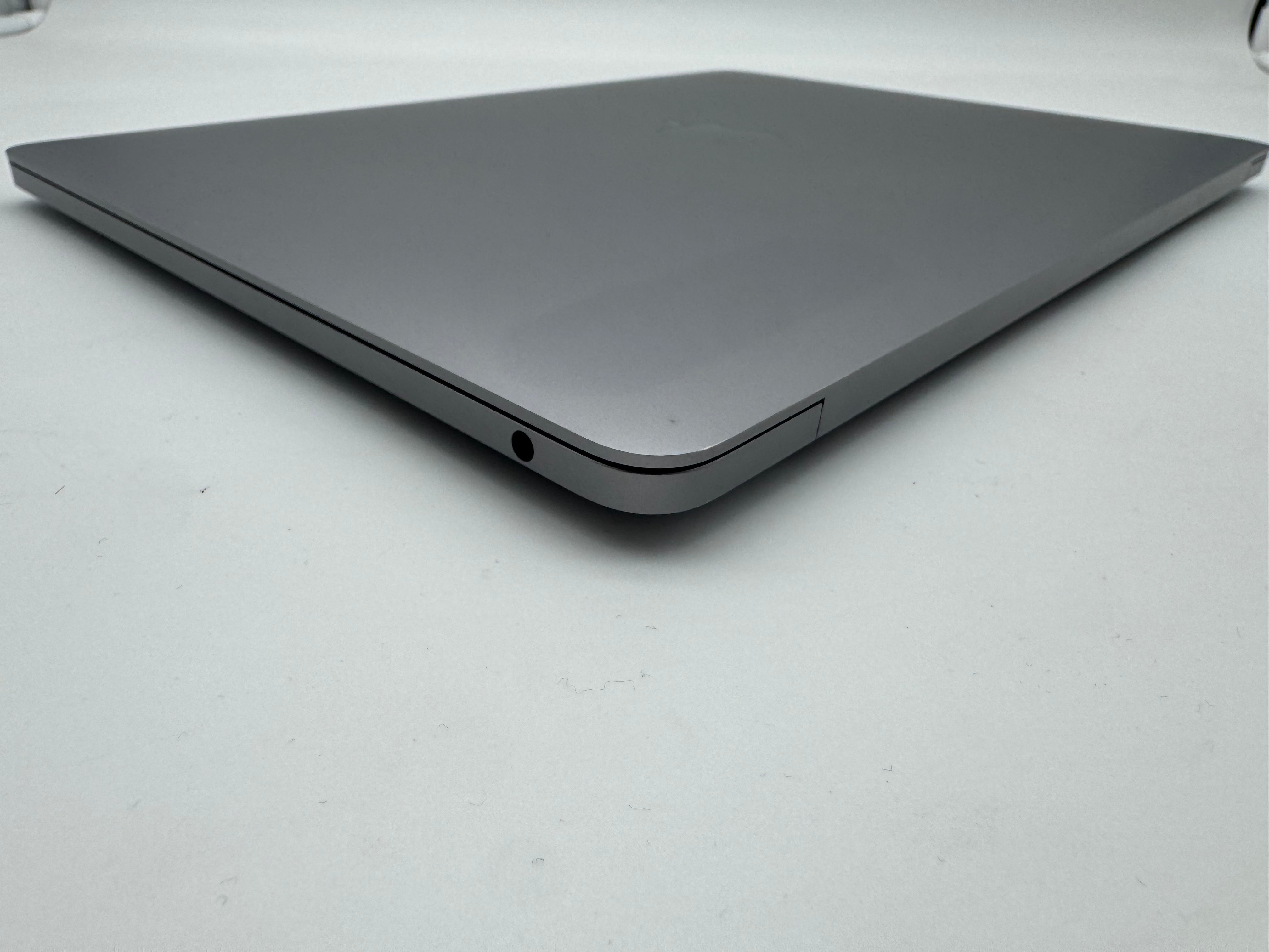 Macbook Pro 13" A2338 M2 16GB 256GB 2022 Spacegrau MwSt. #PS294
