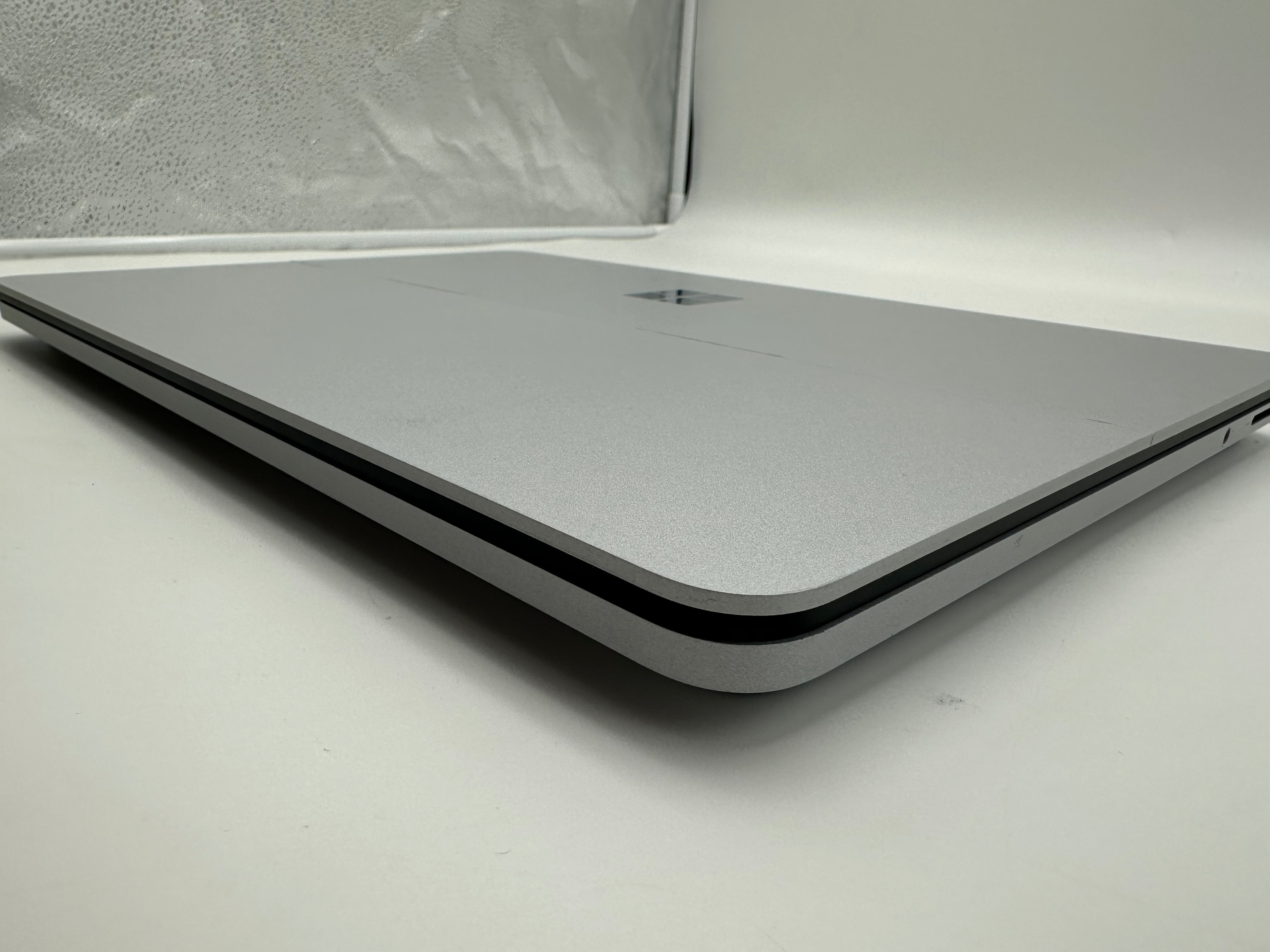 Microsoft Surface Laptop Studio i5 11300H 3,1GHz 16GB 512GB Win11 Platinum MwSt.