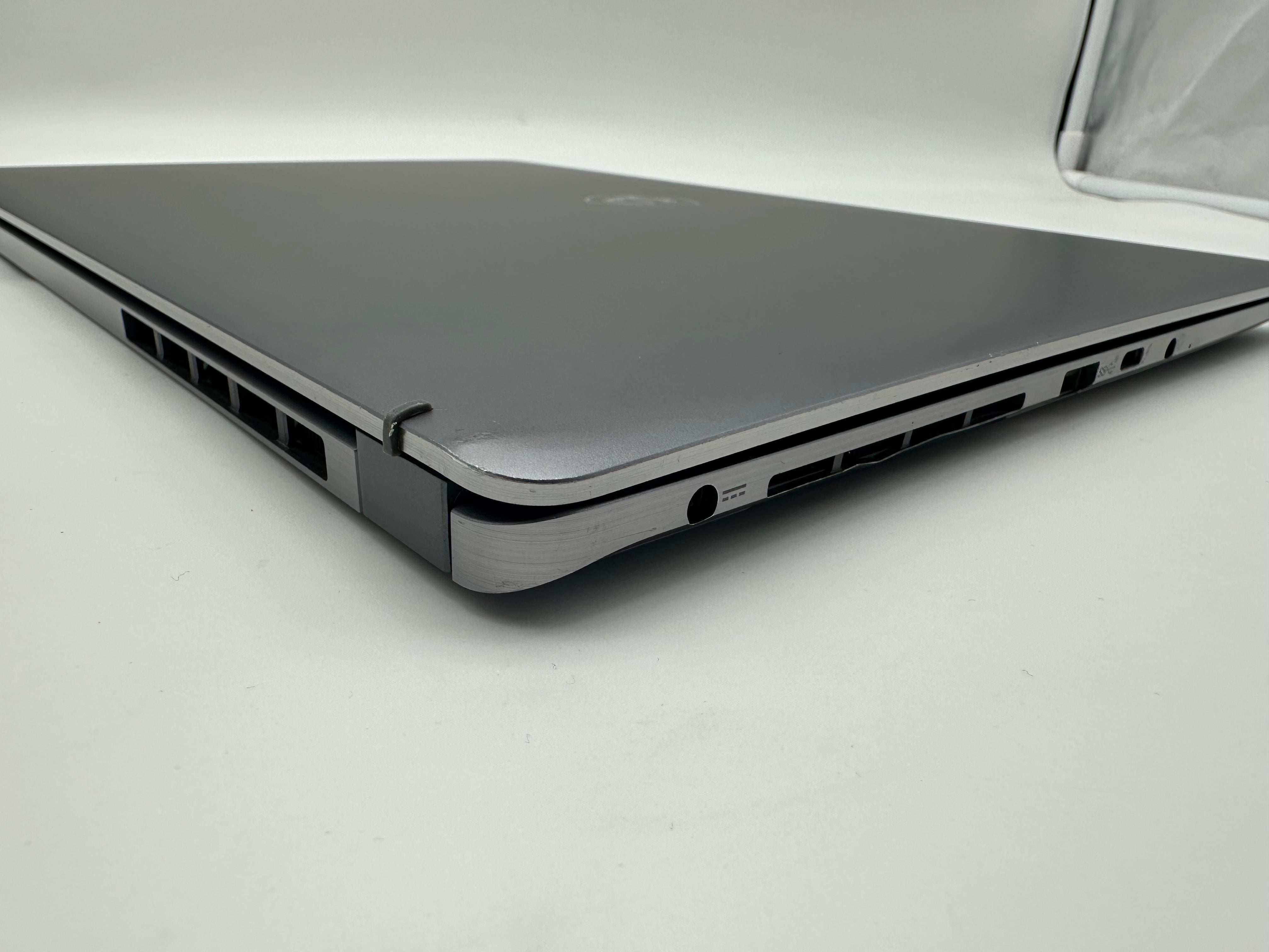 MSI Creator Z16 A11UE I7-11800H RTX 3060 32GB 1TB Gray Black QWERTY US