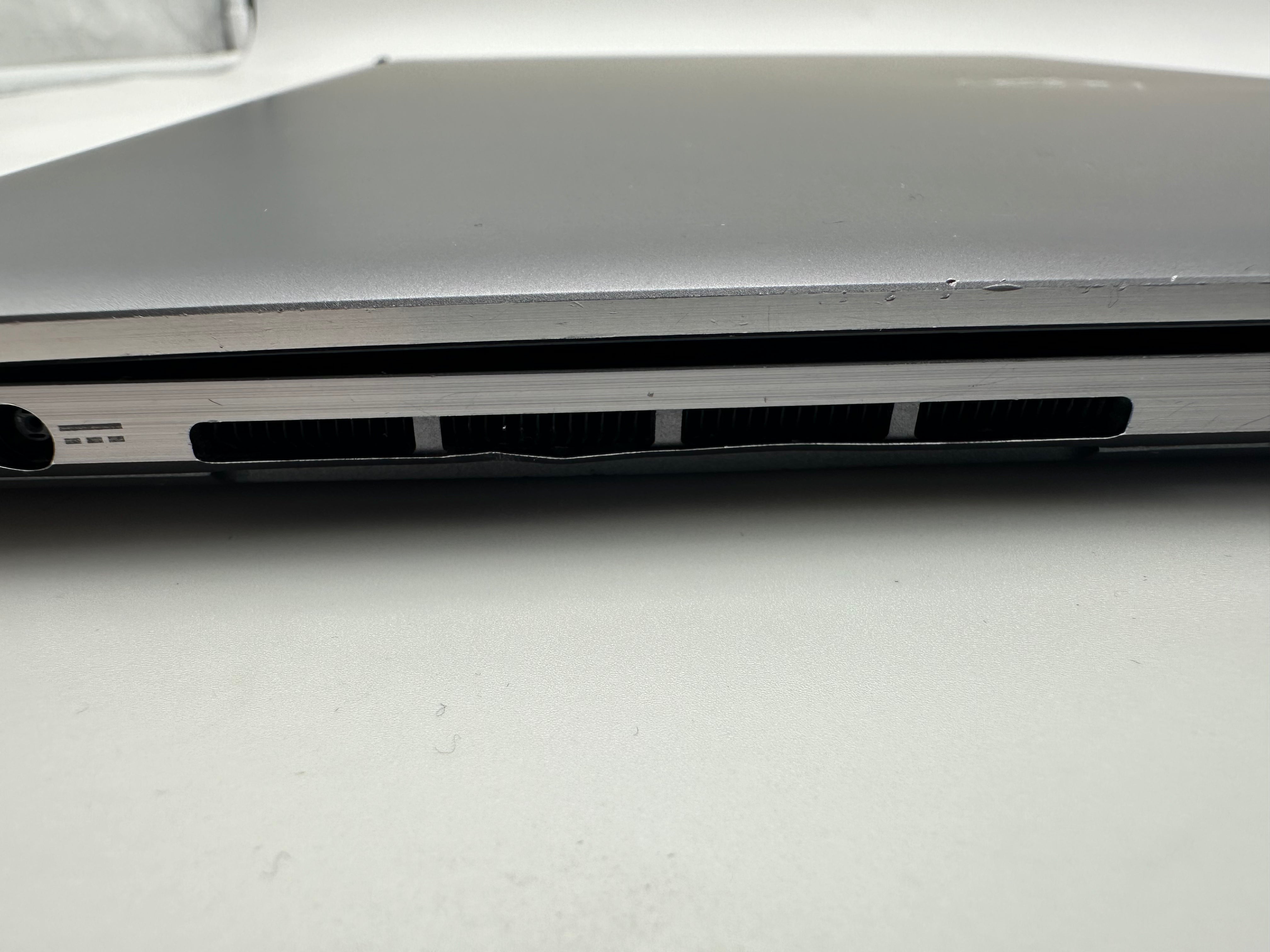 MSI Creator Z16 A11UE I7-11800H RTX 3060 32GB 1TB Gray Black QWERTY US