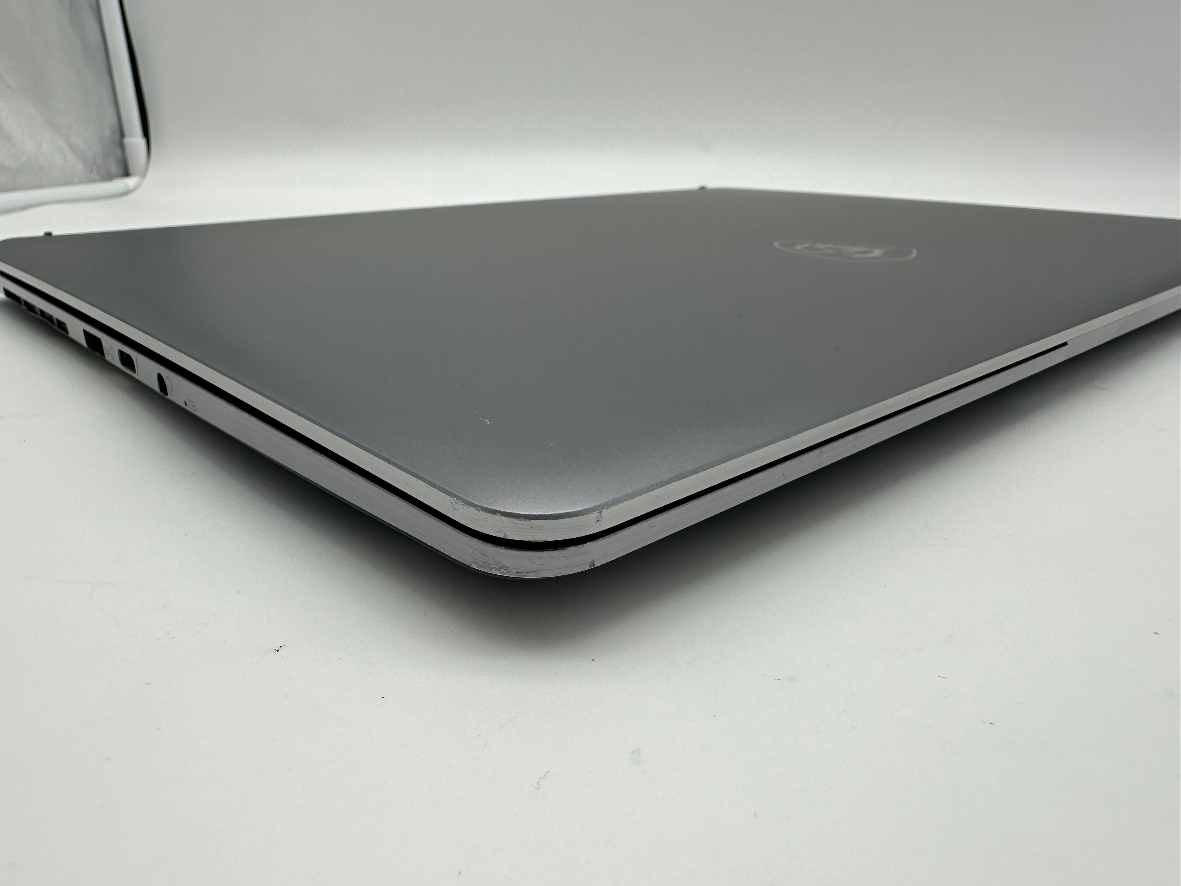 MSI Creator Z16 A11UE I7-11800H RTX 3060 32GB 1TB Gray Black QWERTY US