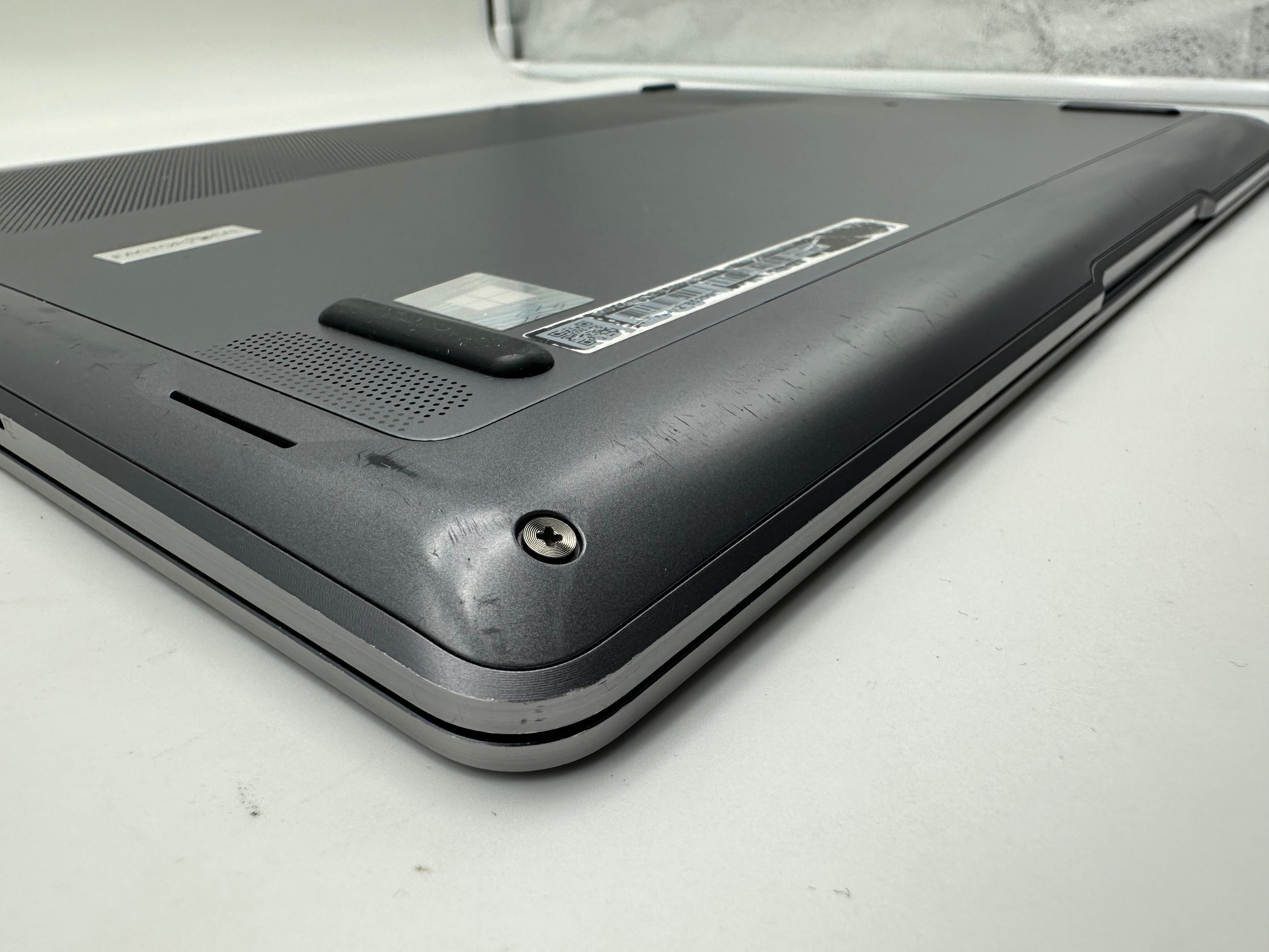 MSI Creator Z16 A11UE I7-11800H RTX 3060 32GB 1TB Gray Black QWERTY US