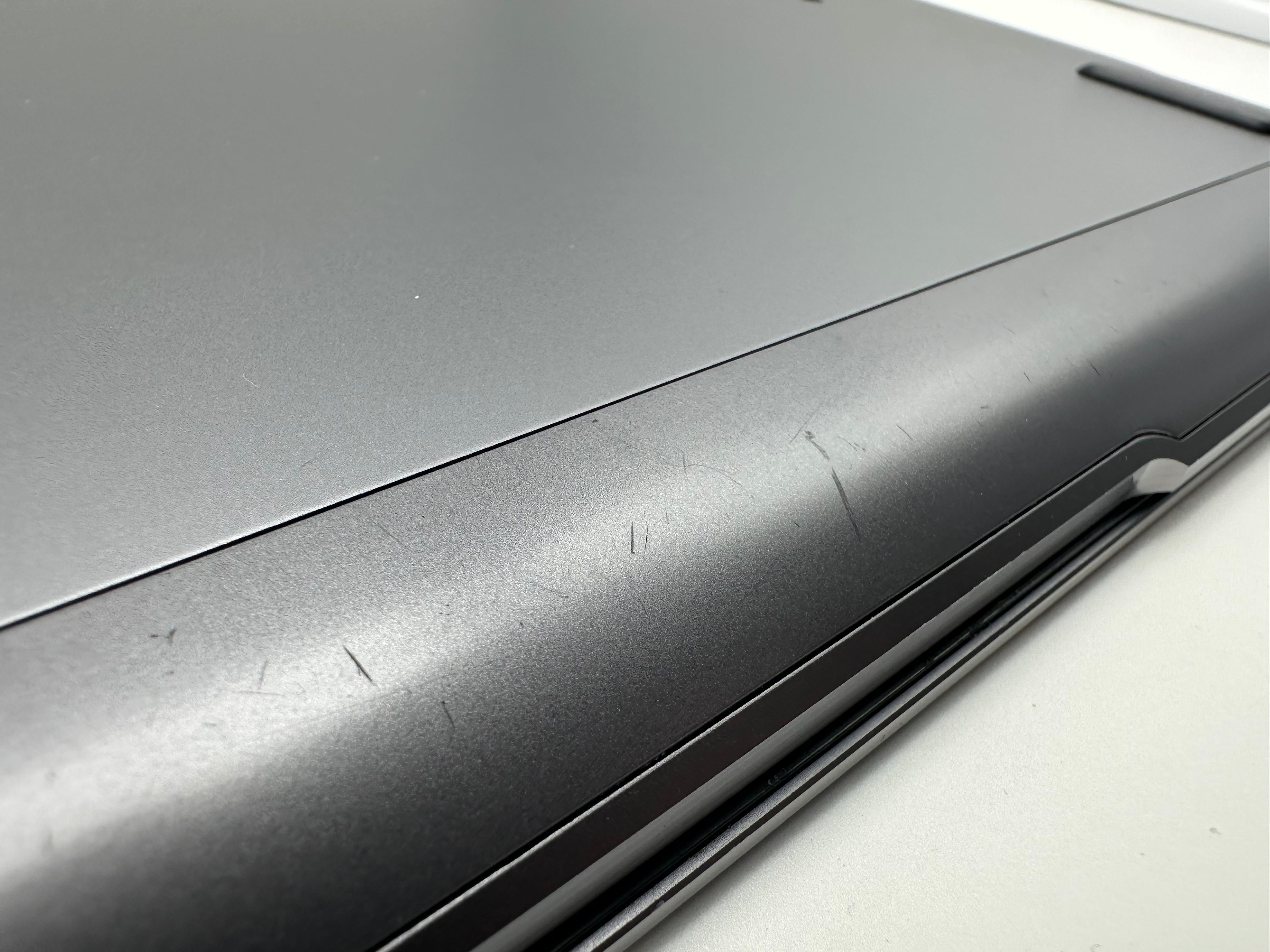 MSI Creator Z16 A11UE I7-11800H RTX 3060 32GB 1TB Gray Black QWERTY US