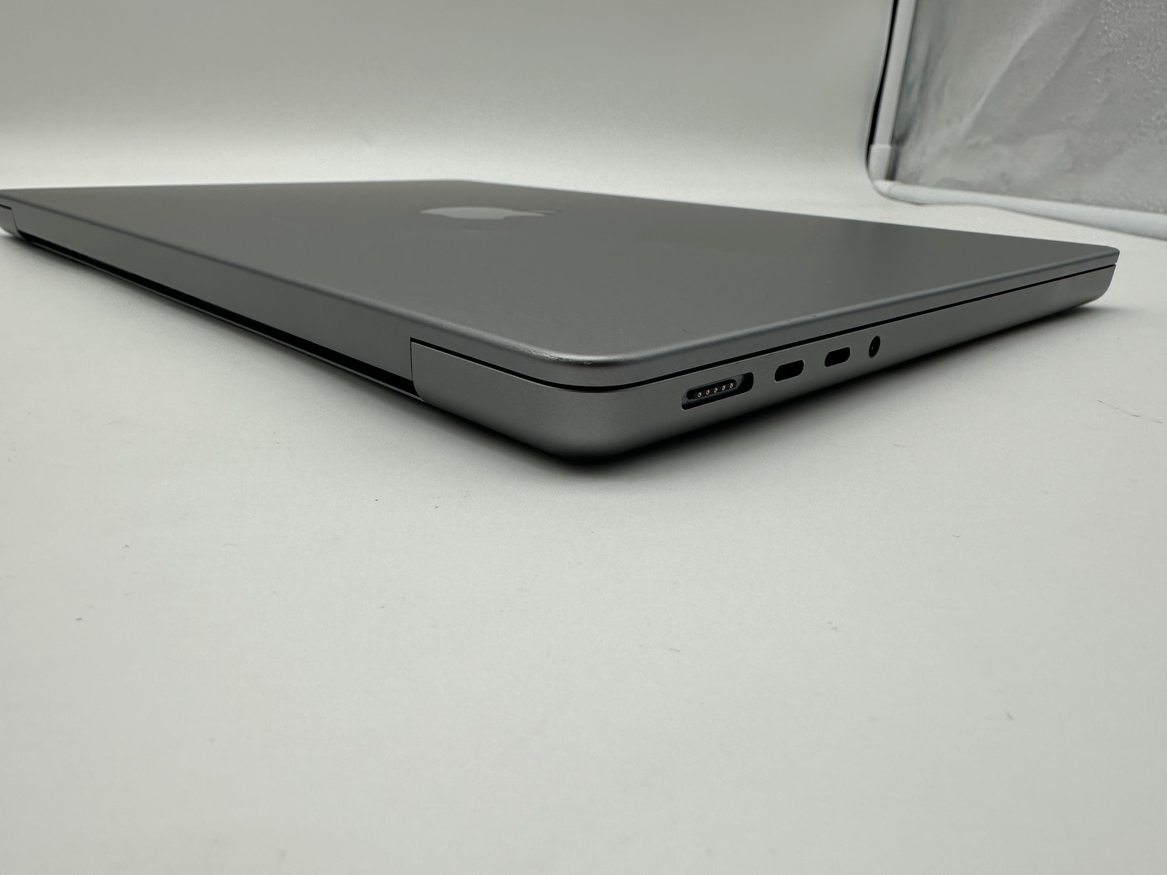 Macbook Pro 14" A2442 2021 M1 Pro 32GB 512GB 16C Spacegrau MwSt. #PS291