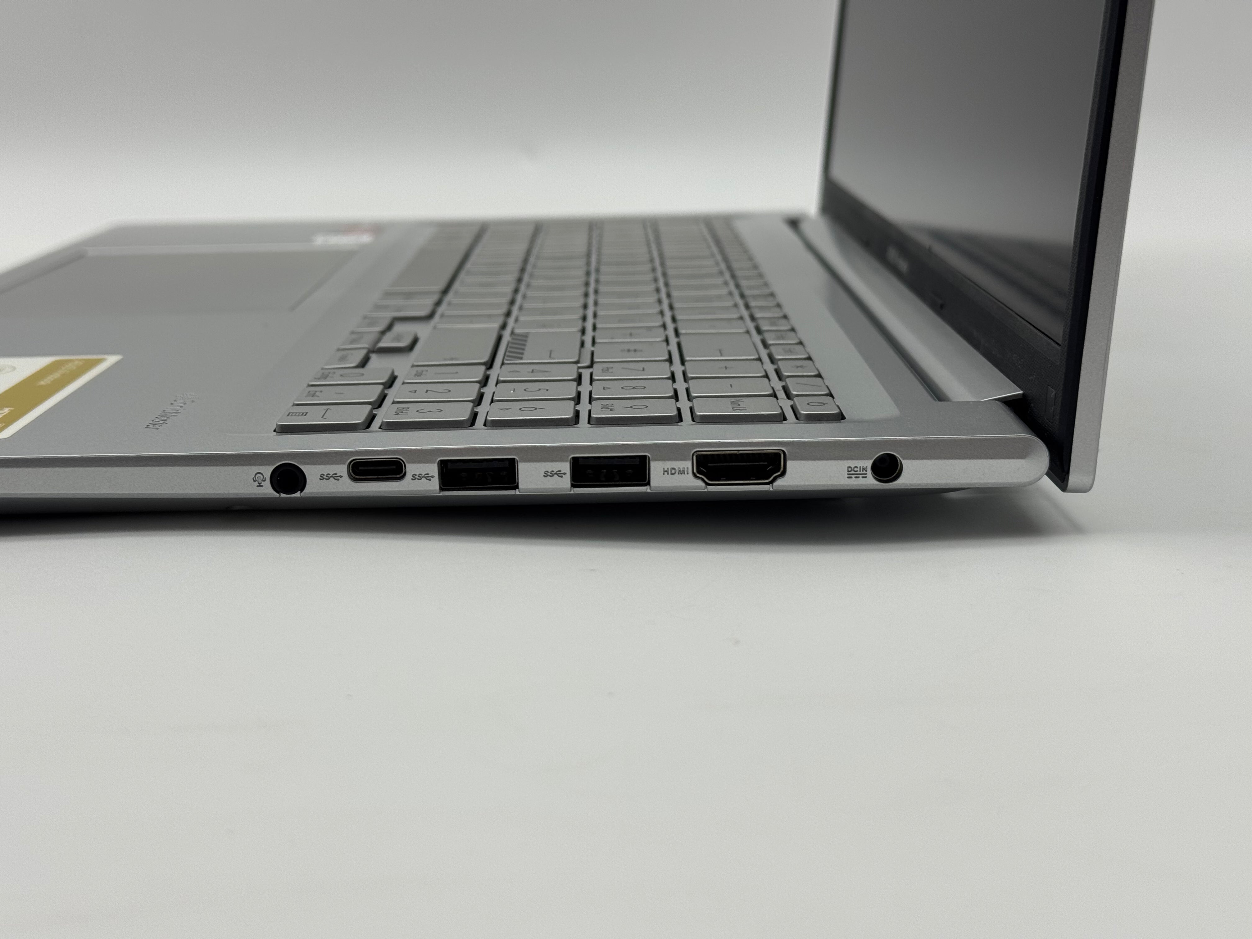 Asus Vivobook M16203QA AMD Ryzen 5 5600H 8GB 512GB Teildefekt MwSt.