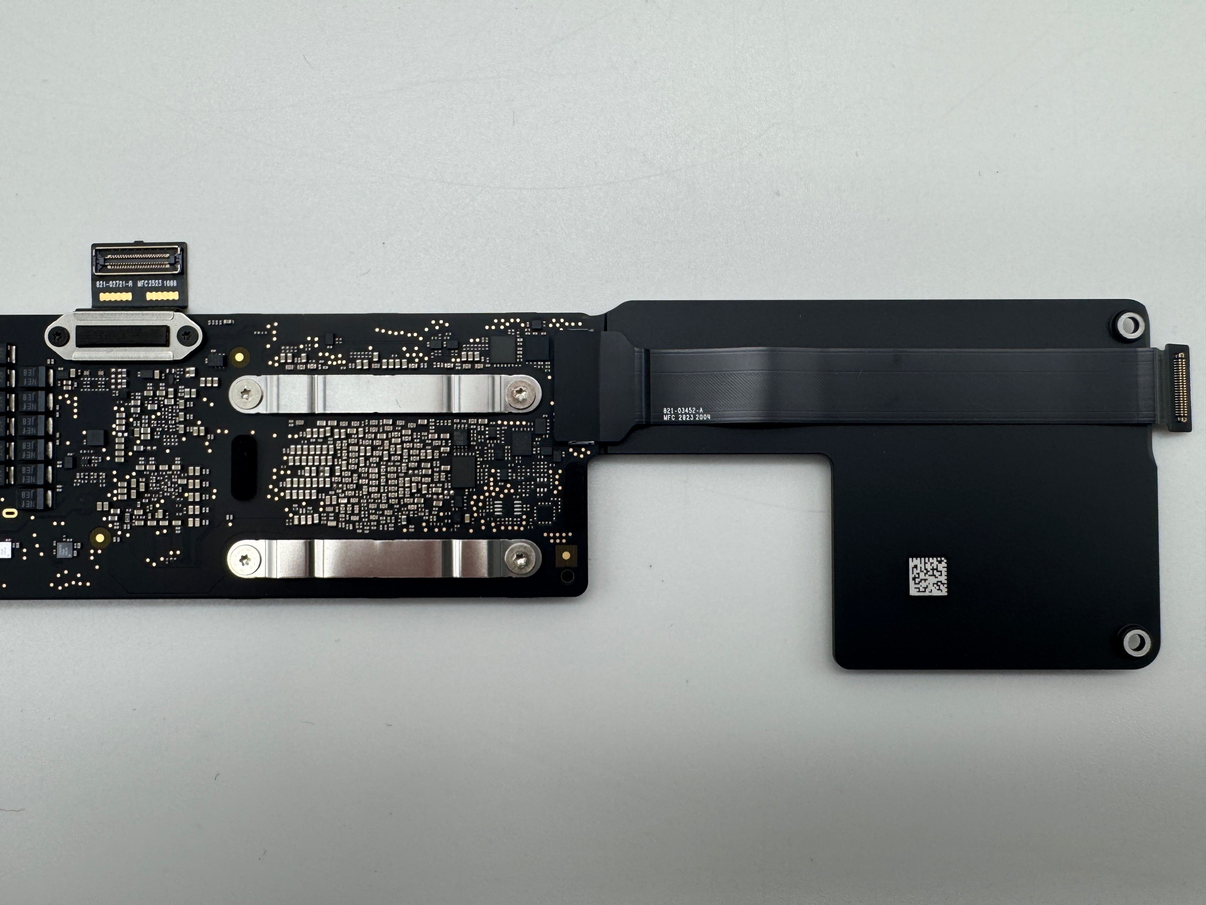 Macbook Air A2337 13" 2020 M1 8 GB 256GB Mainboard 820-02016-A Gold