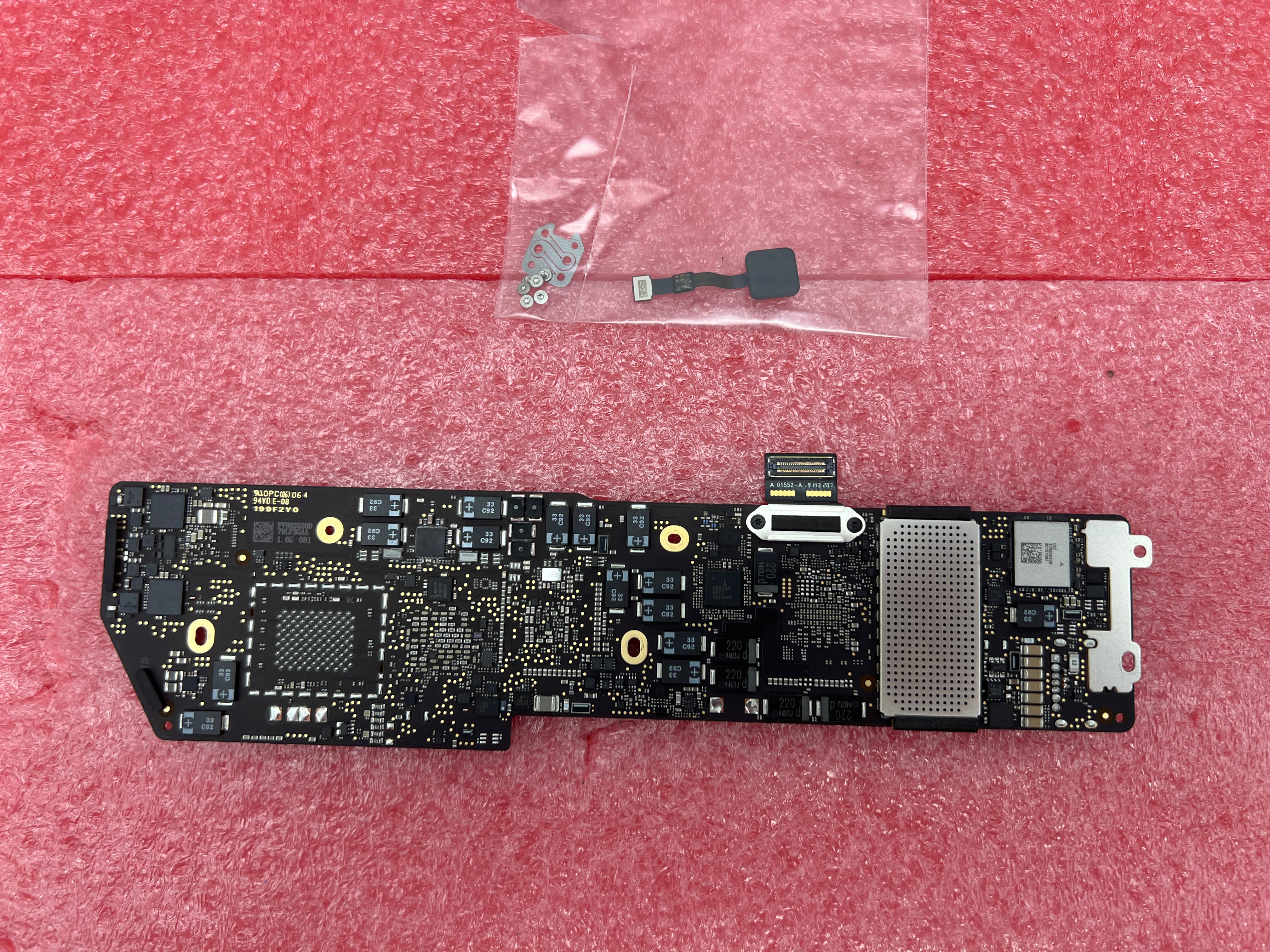 Macbook Air A1932 13" 2019 1,6GHz i5 16GB 256GB Mainboard 820-01521-A #M161