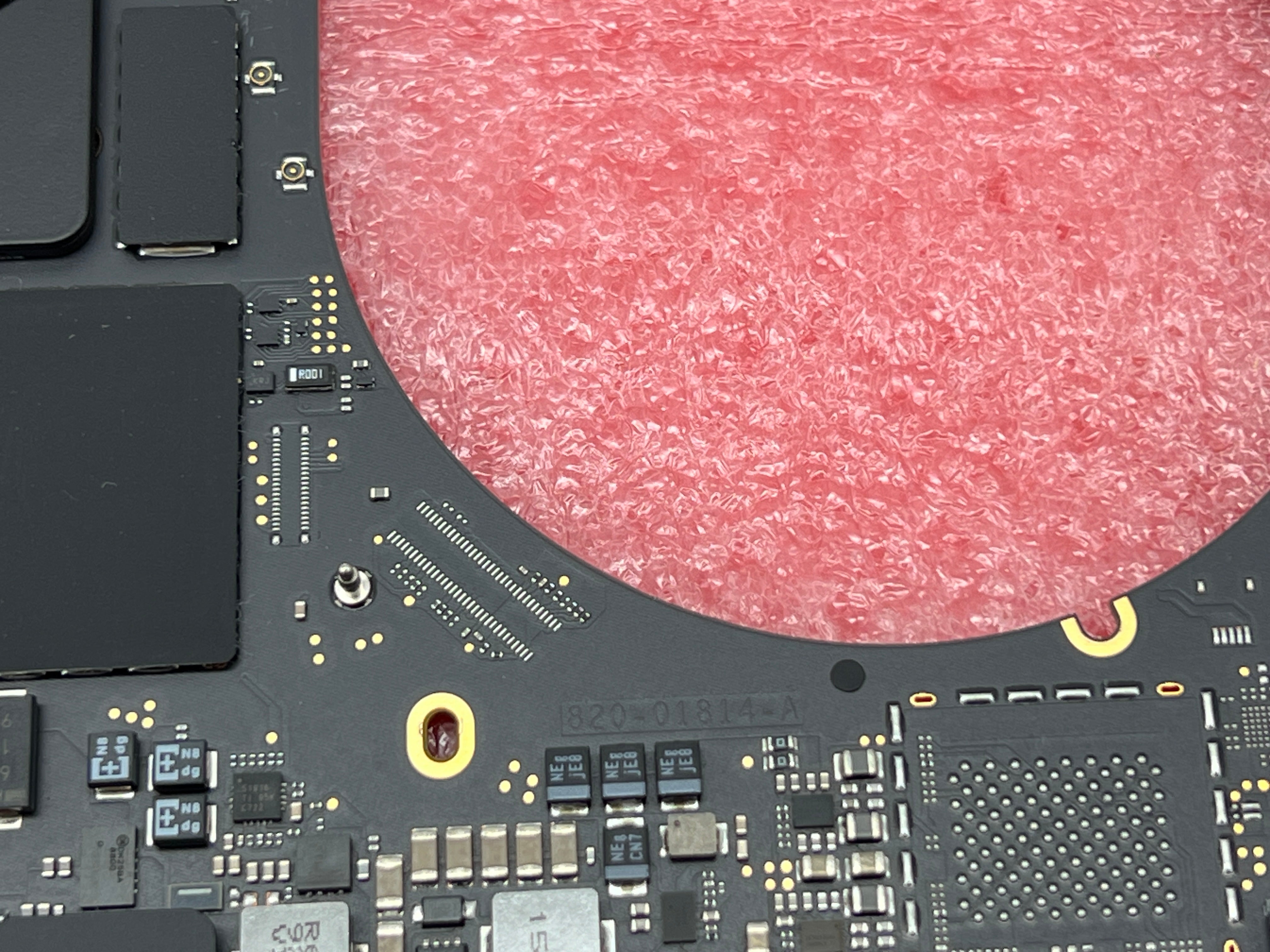 MacBook Pro 15" 2019 A1990 2,6 GHz 16 GB i7 512GB Logicboard Mainboard #M165