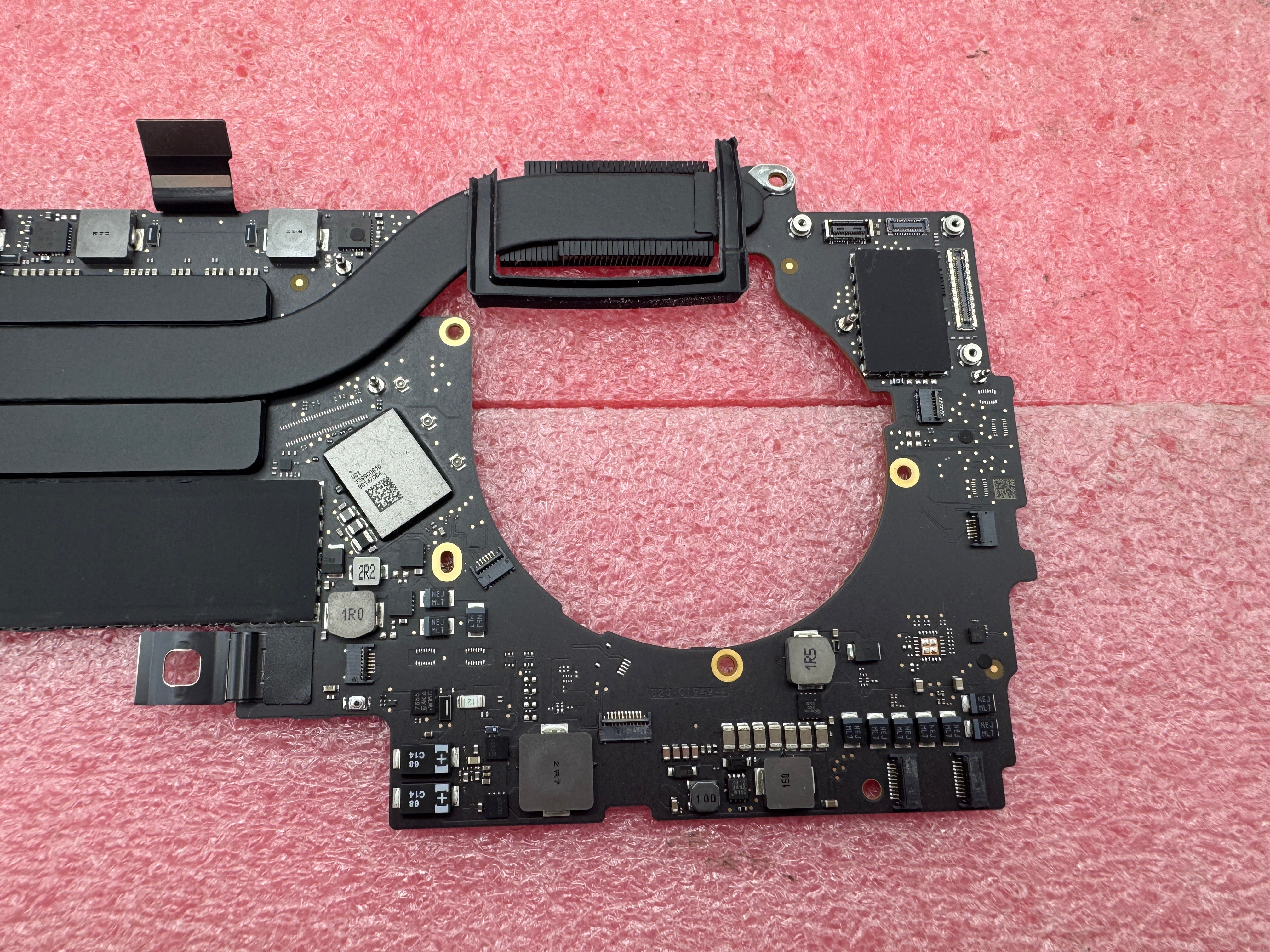 MacBook Pro A2251 13" 2020 2,3 GHz i7 32GB 512GB SSD Platine Mainboard #M166