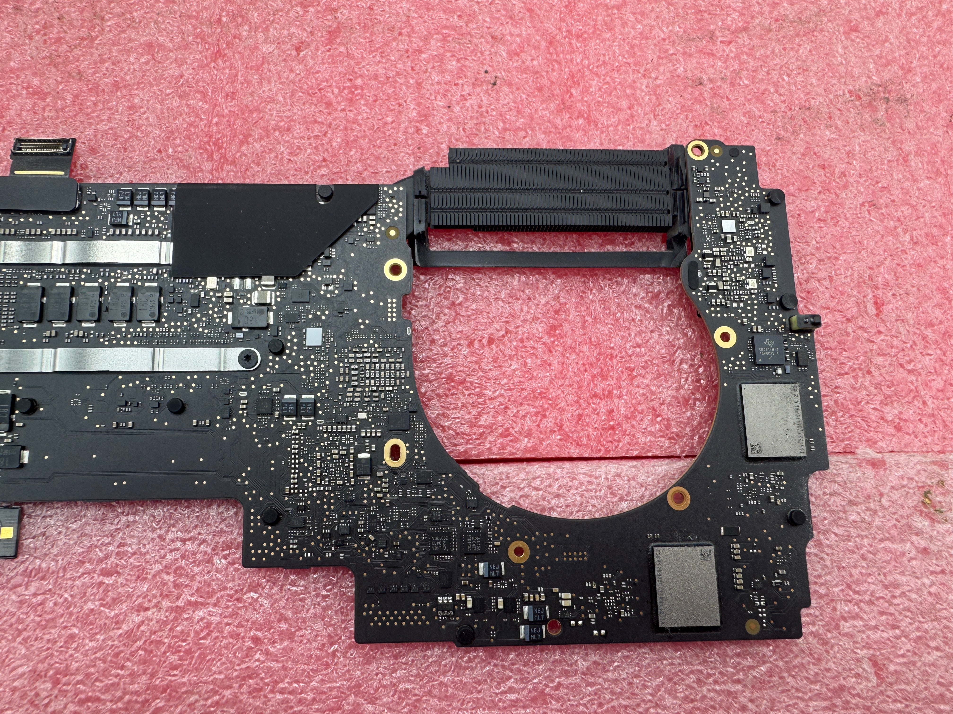 MacBook Pro A2251 13" 2020 2,3 GHz i7 32GB 512GB SSD Platine Mainboard #M166
