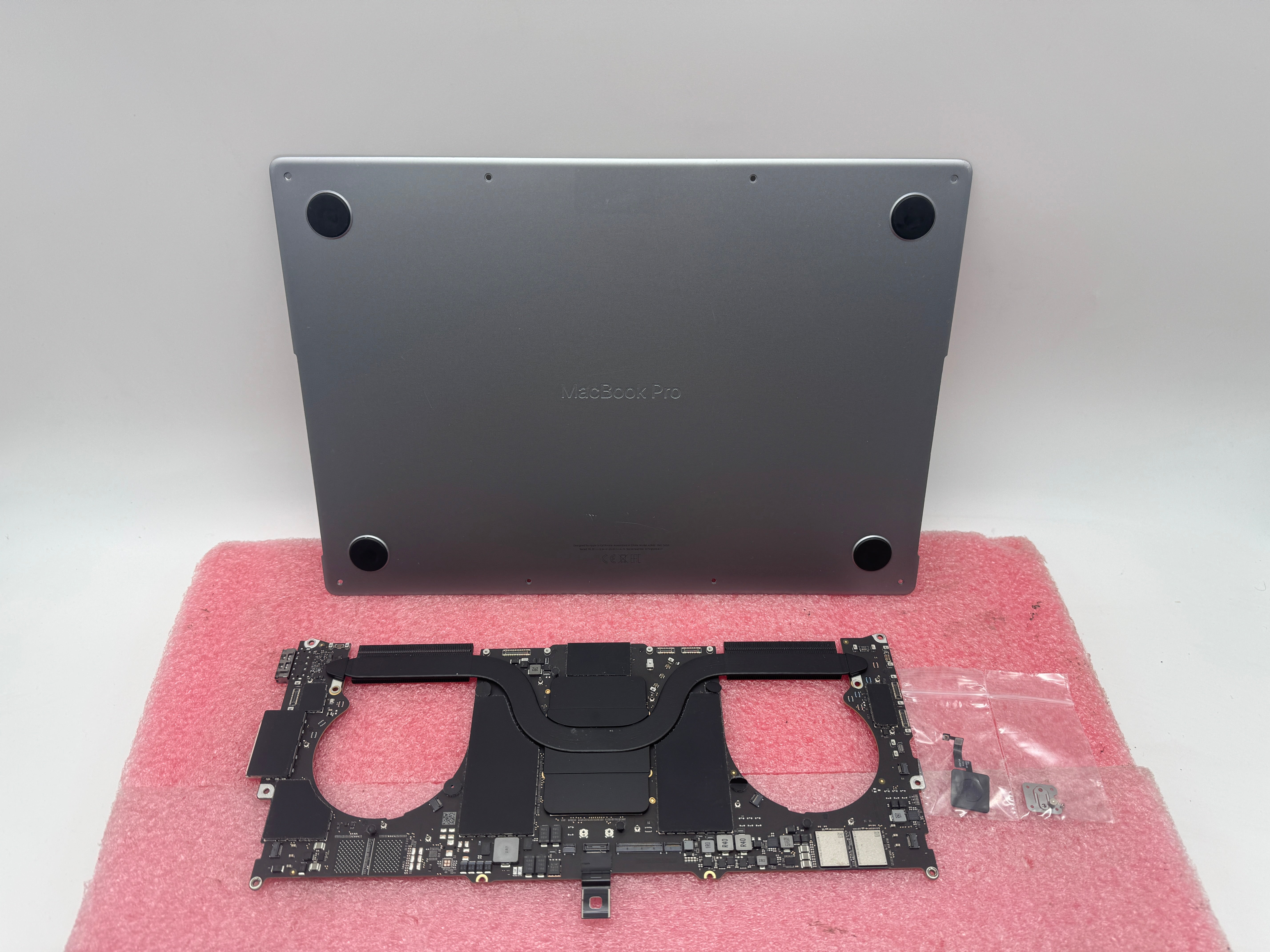 Macbook Pro 14" Mainboard Logicboard 2021 A2442 M1 Max 10C 32GB 24C 820-02443