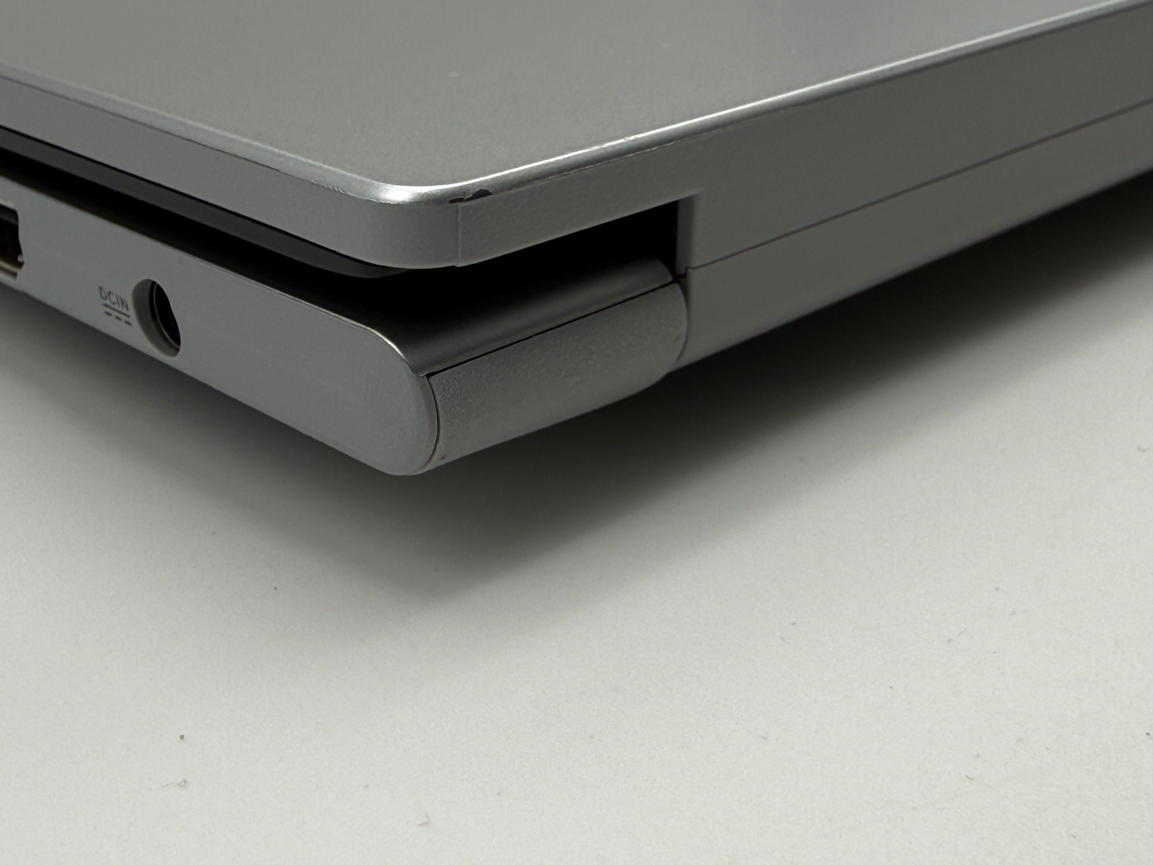 Asus Vivobook X1502VA i5 13500H 2,6GHz 16GB 512GB Silber MwSt.