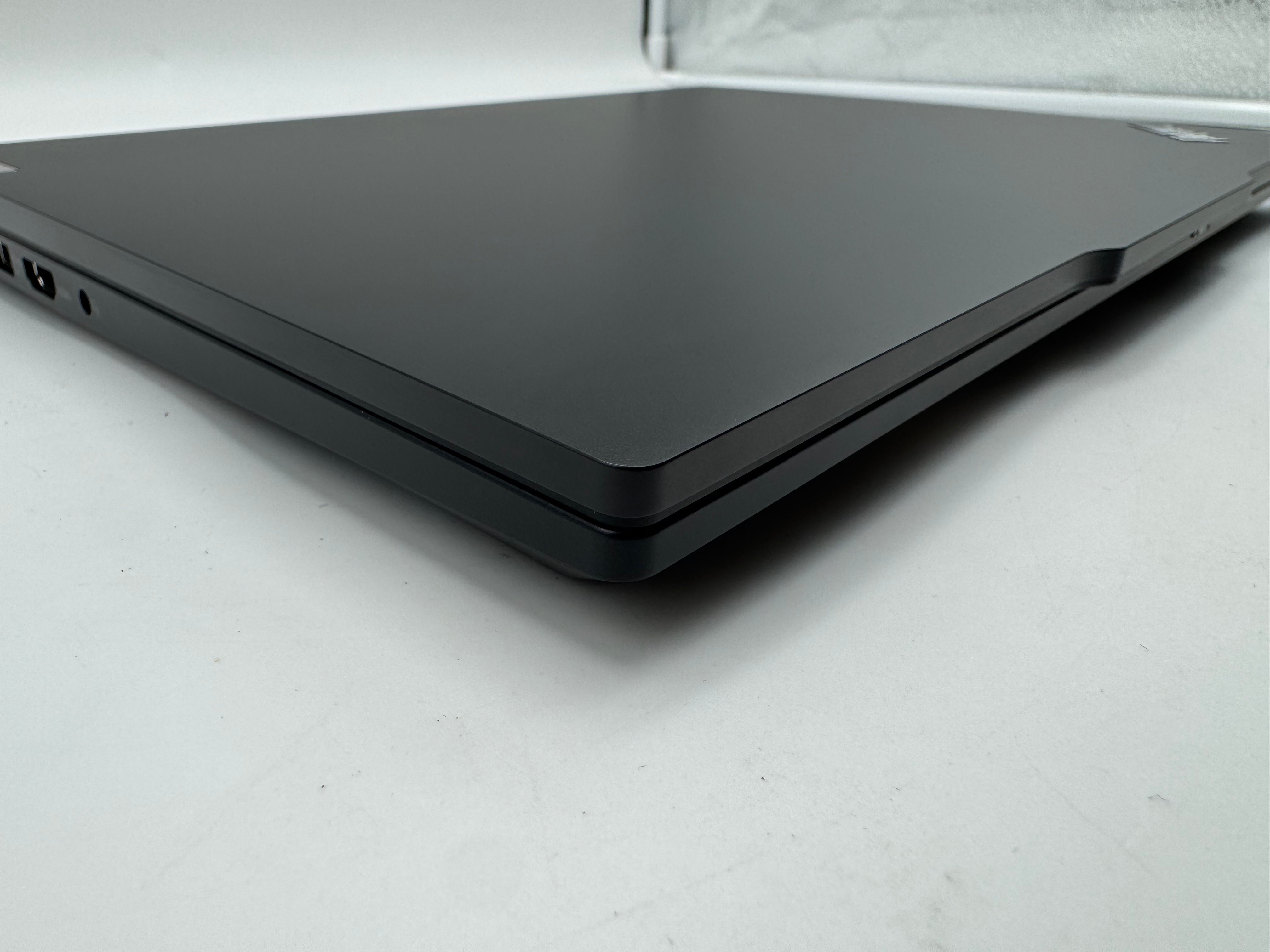 Lenovo Thinkpad E14 G5 Notebook i7-13700H 2,4 GHz 16GB 512GB SSD Deutsch MwSt.