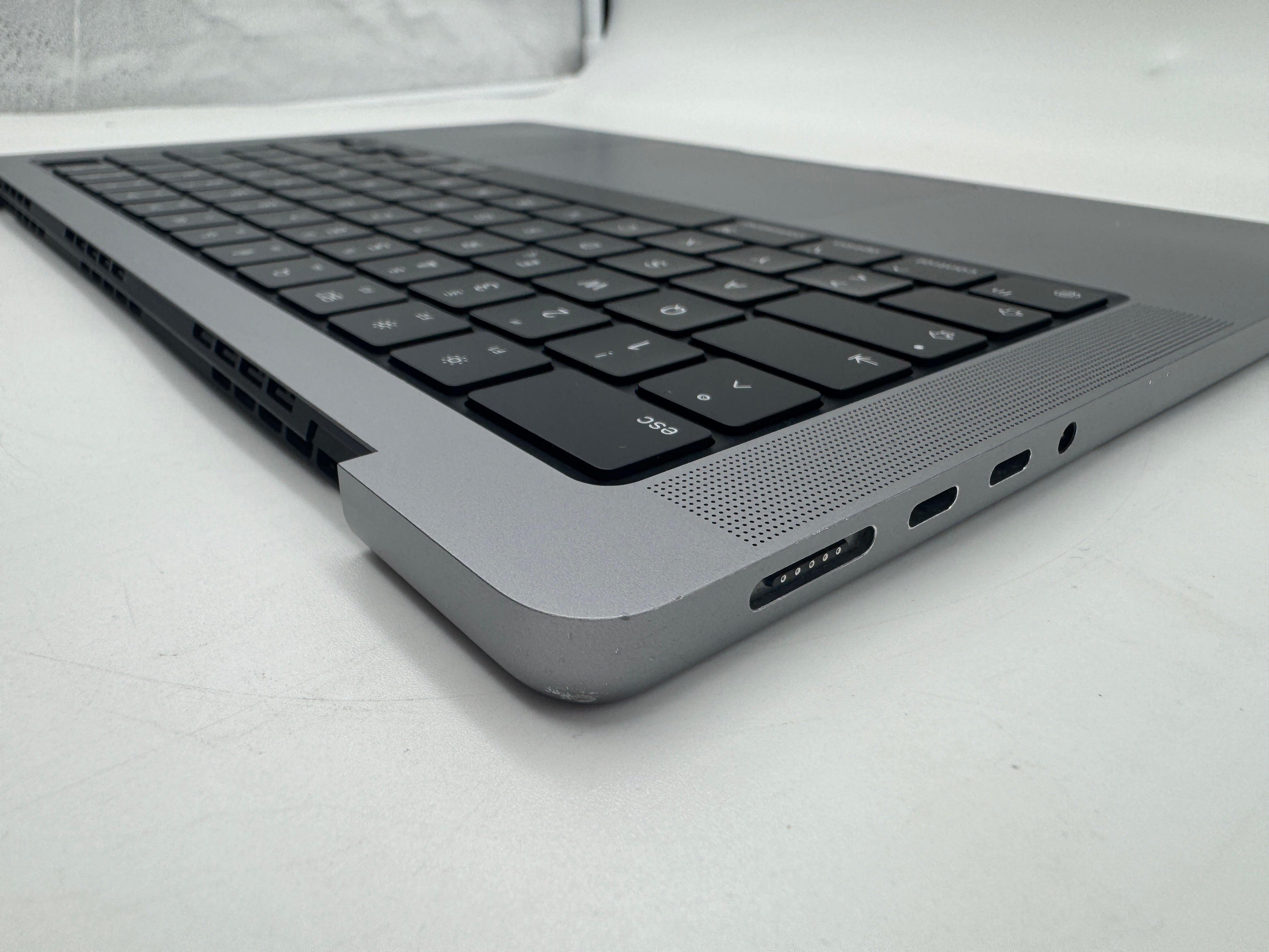 Macbook Pro 14" 2021 A2442 Topcase QWERTZ Tastatur Spacegrau #T770