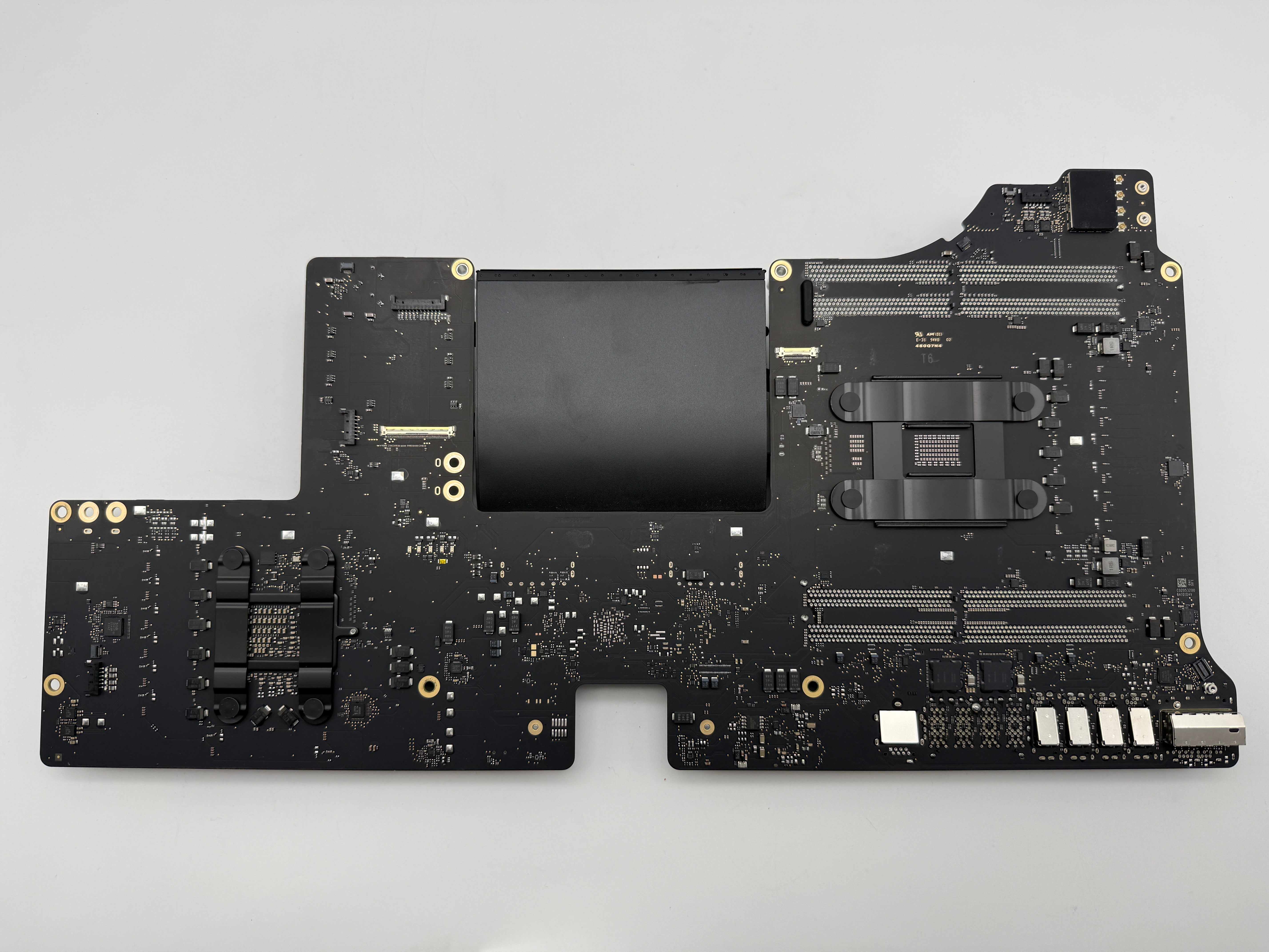 iMac Pro A1862 5K 2017 27“ Mainboard Logicboard 820-00967 iCloud Spender Donar