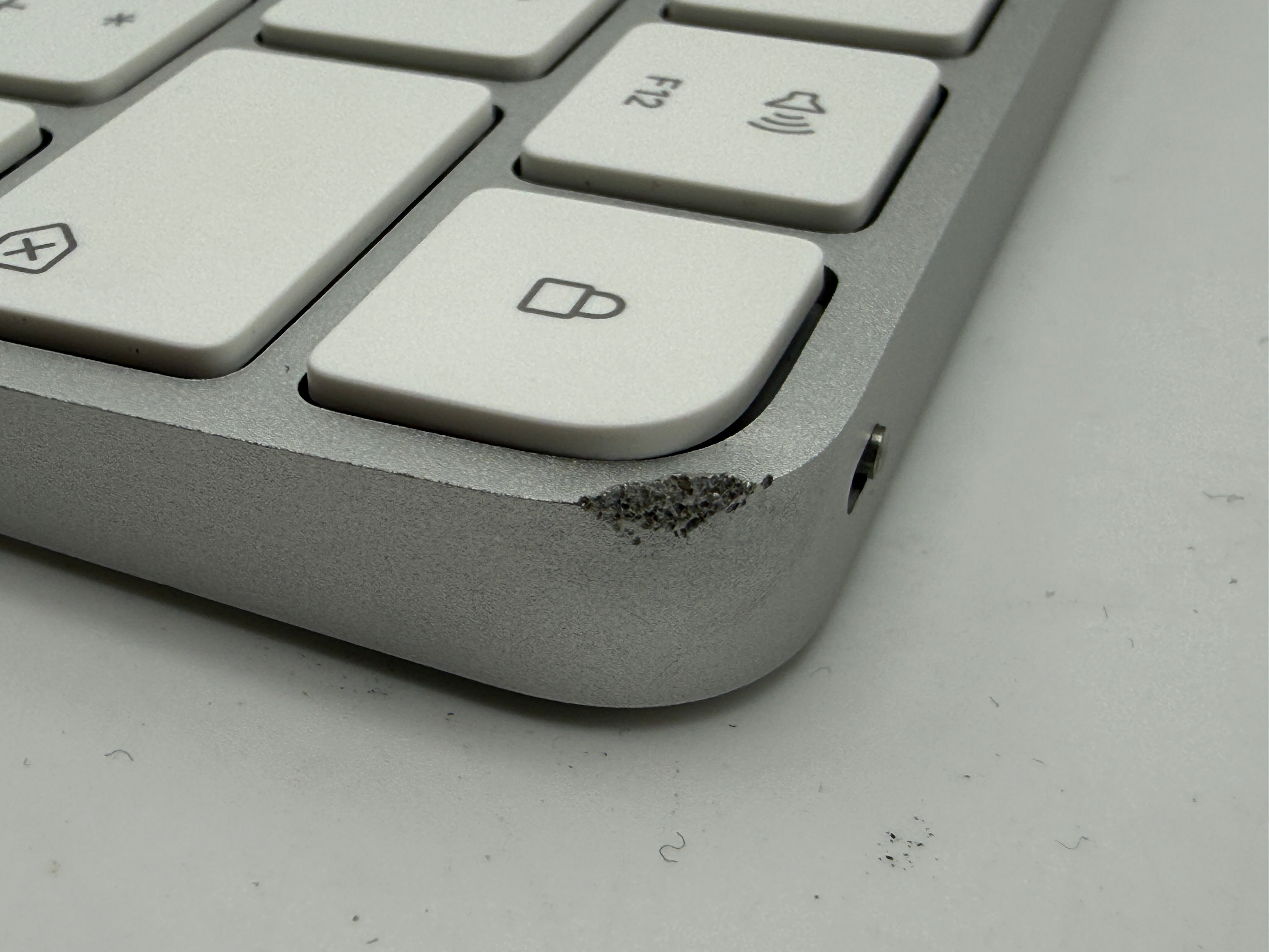 Apple Magic Keyboard A2450 Lightning Battery Weiß silber