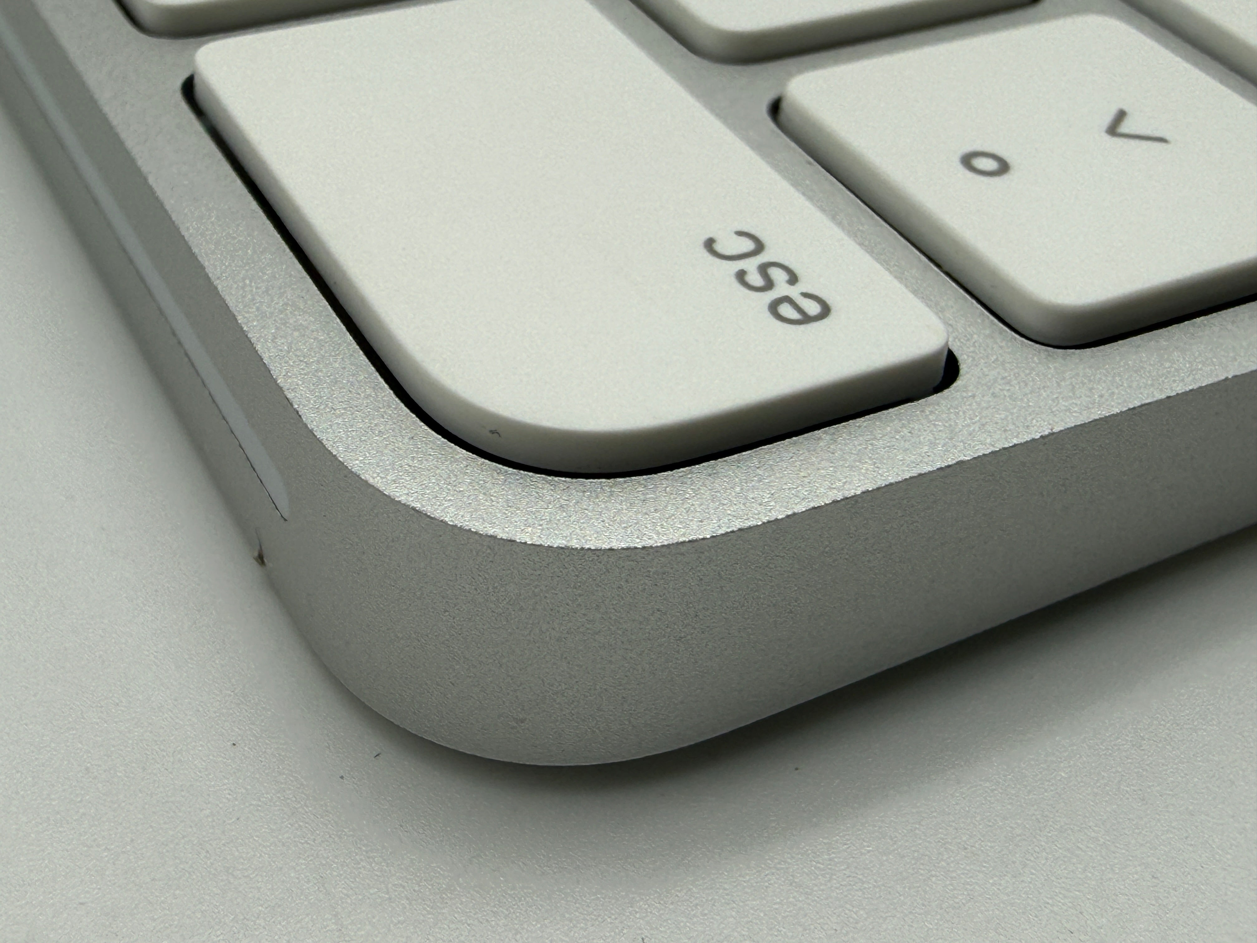 Apple Magic Keyboard A2450 Lightning Battery Weiß silber