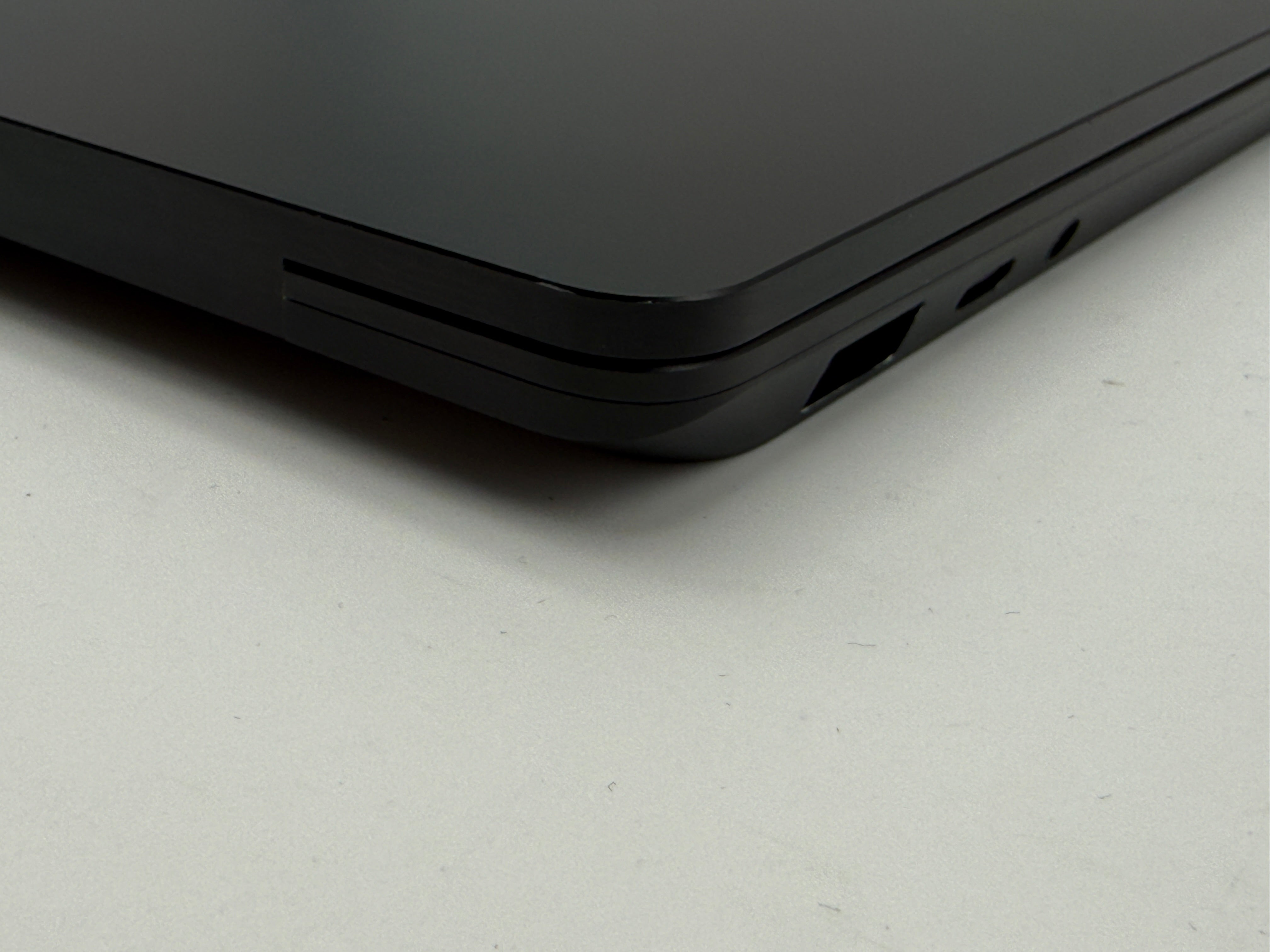 Microsoft Surface Laptop 4 15" AMD Ryzen 7 2GHz 16GB 512GB MwSt.Schwarz