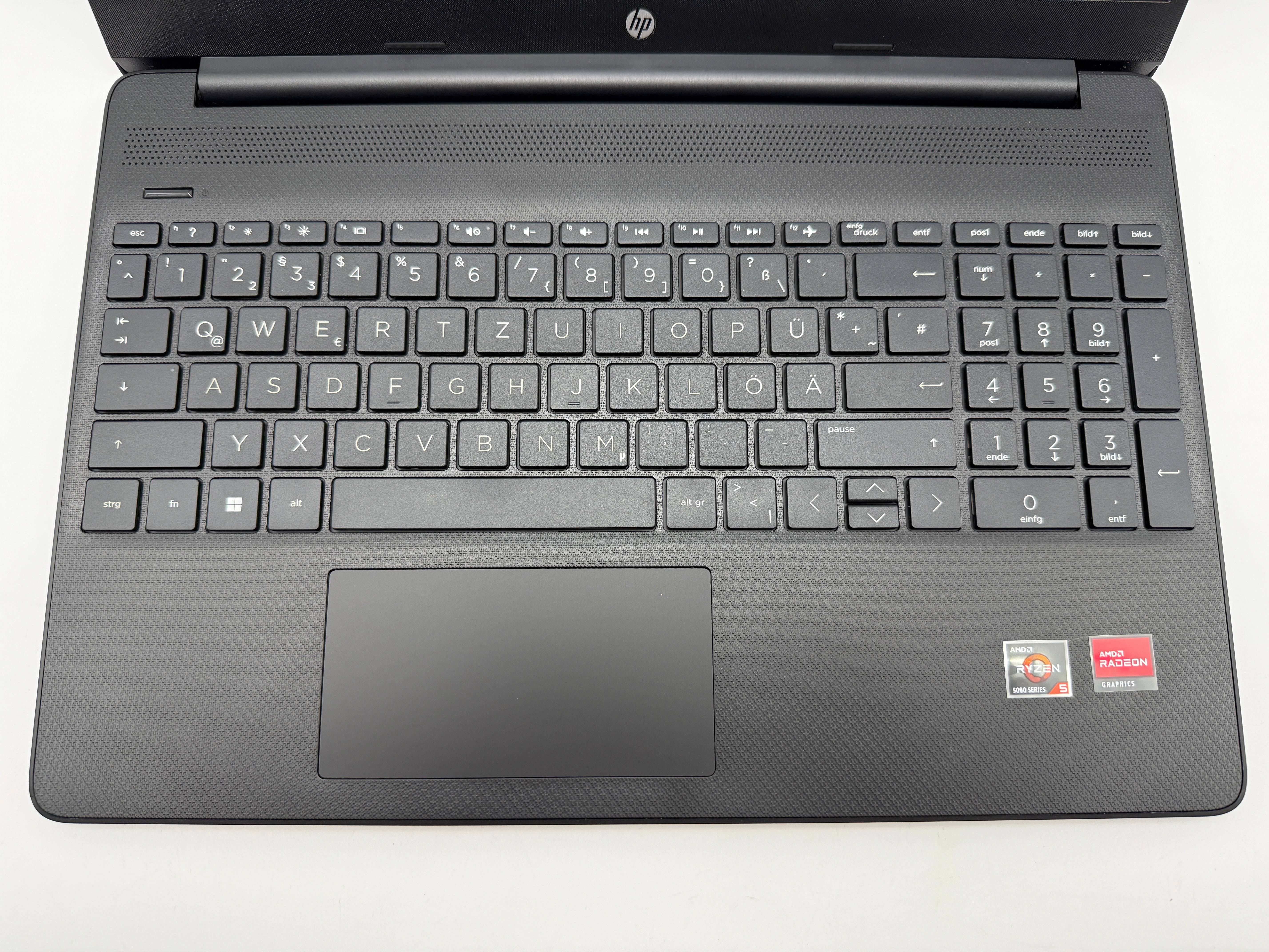 HP 15s-eq2252ng 15.6" AMD Ryzen 5 5500U 2,1GHz 8GB 256GB Schwarz MwSt.