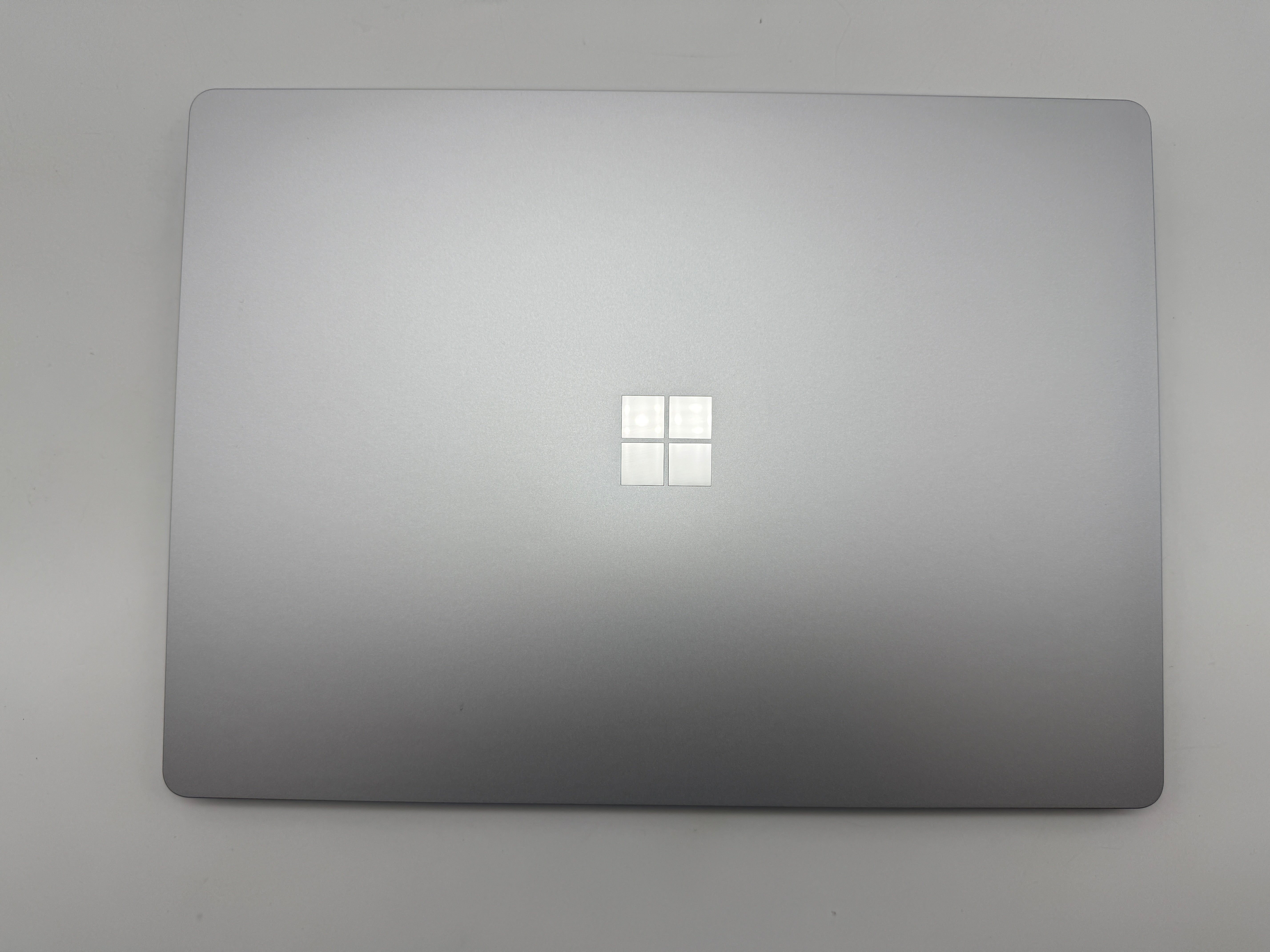 Microsoft Surface Laptop 4 13" i5-1135G7 2,4 GHz 16GB 512GB MwSt Platin