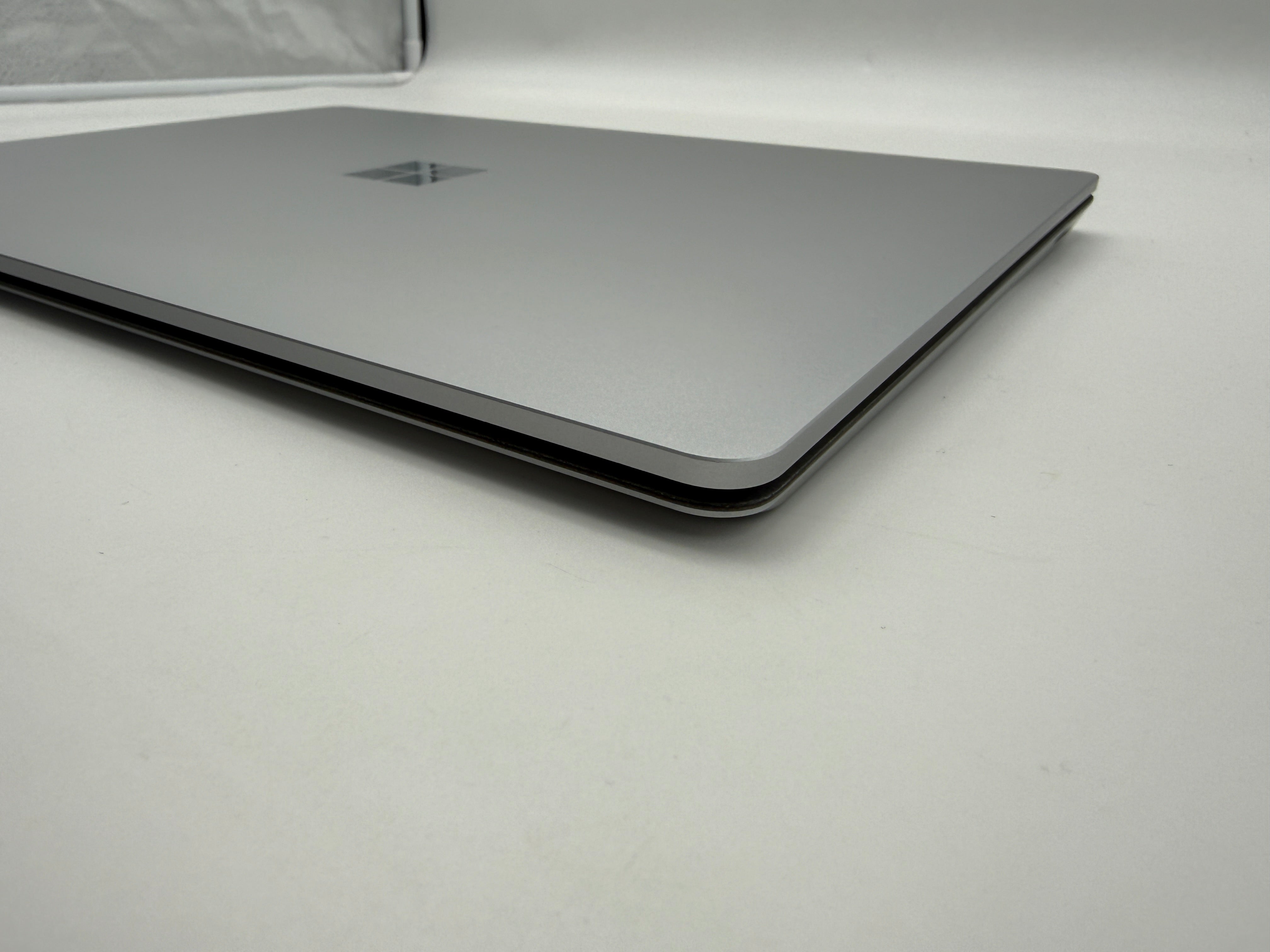 Microsoft Surface Laptop 4 13" i5-1135G7 2,4 GHz 16GB 512GB MwSt Platin