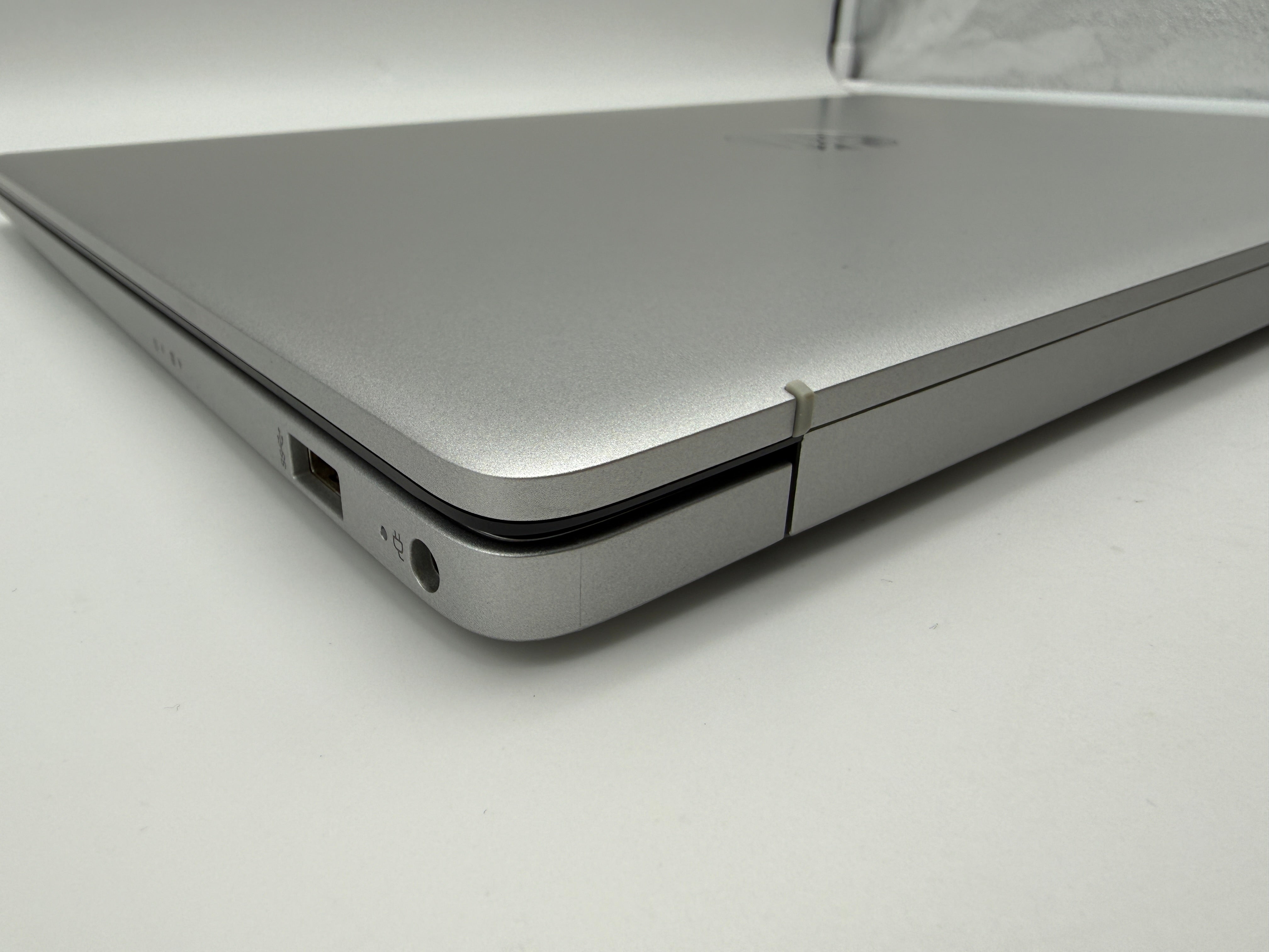 HP 17-cn3056ng Laptop i5-1335U 1,3GHz 16GB 512GB SSD 100% Akku MwSt.