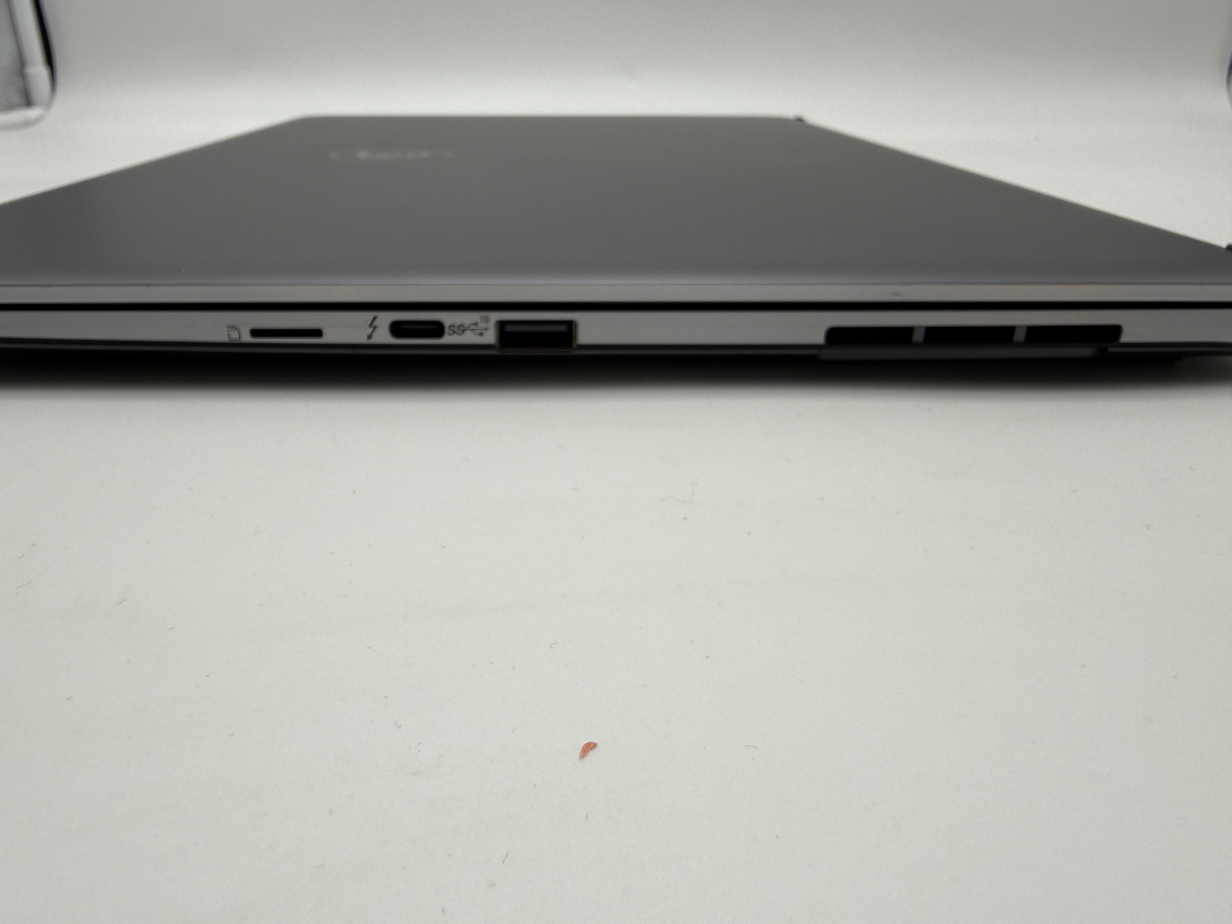 MSI Creator Z16 A11UE I7-11800H RTX 3060 32GB 1TB Gray Black QWERTY US