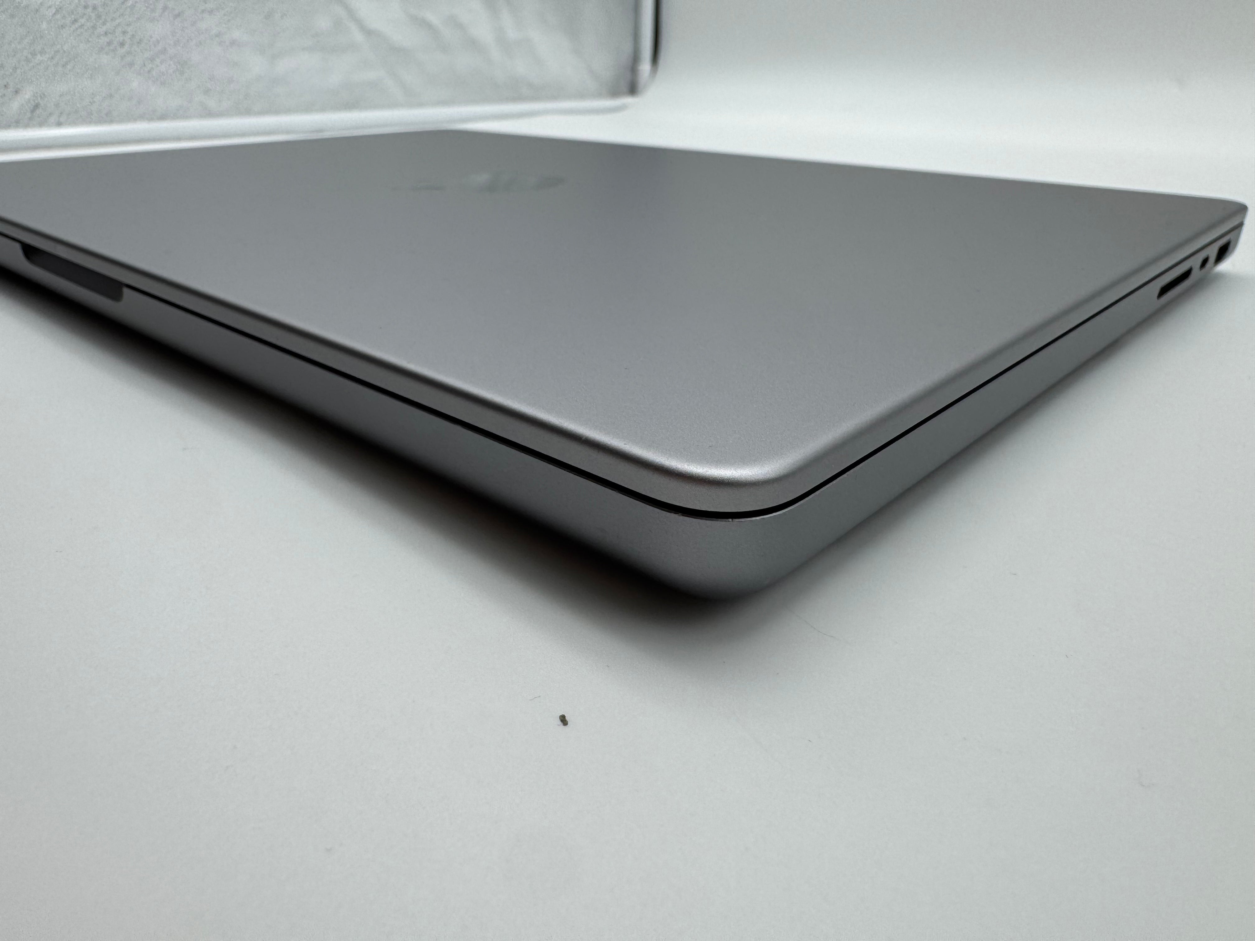 Macbook Pro 14" A2442 2021 M1 8-C 16GB 512GB 14-C Spacegrau MwSt. #PS340