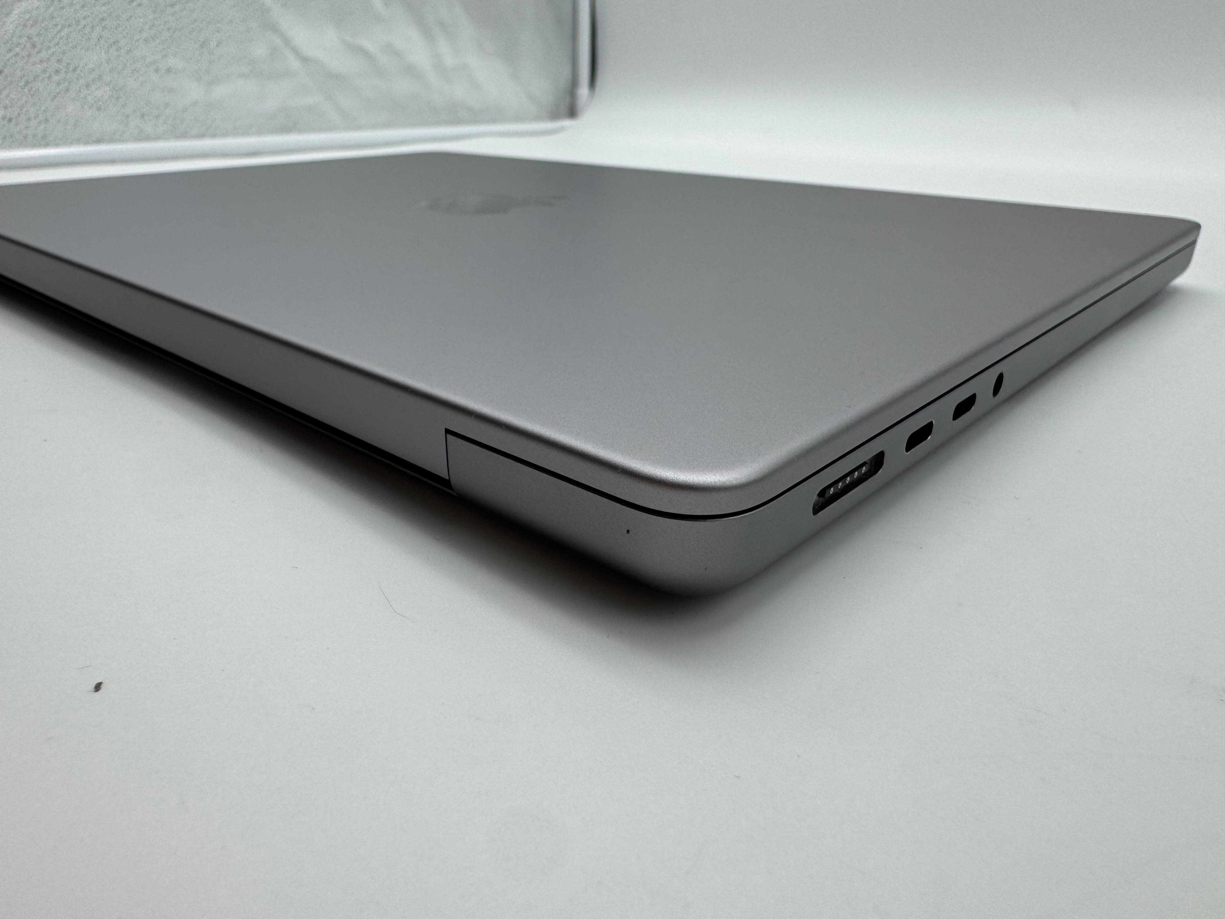 Macbook Pro 14" A2442 2021 M1 8-C 16GB 512GB 14-C Spacegrau MwSt. #PS340