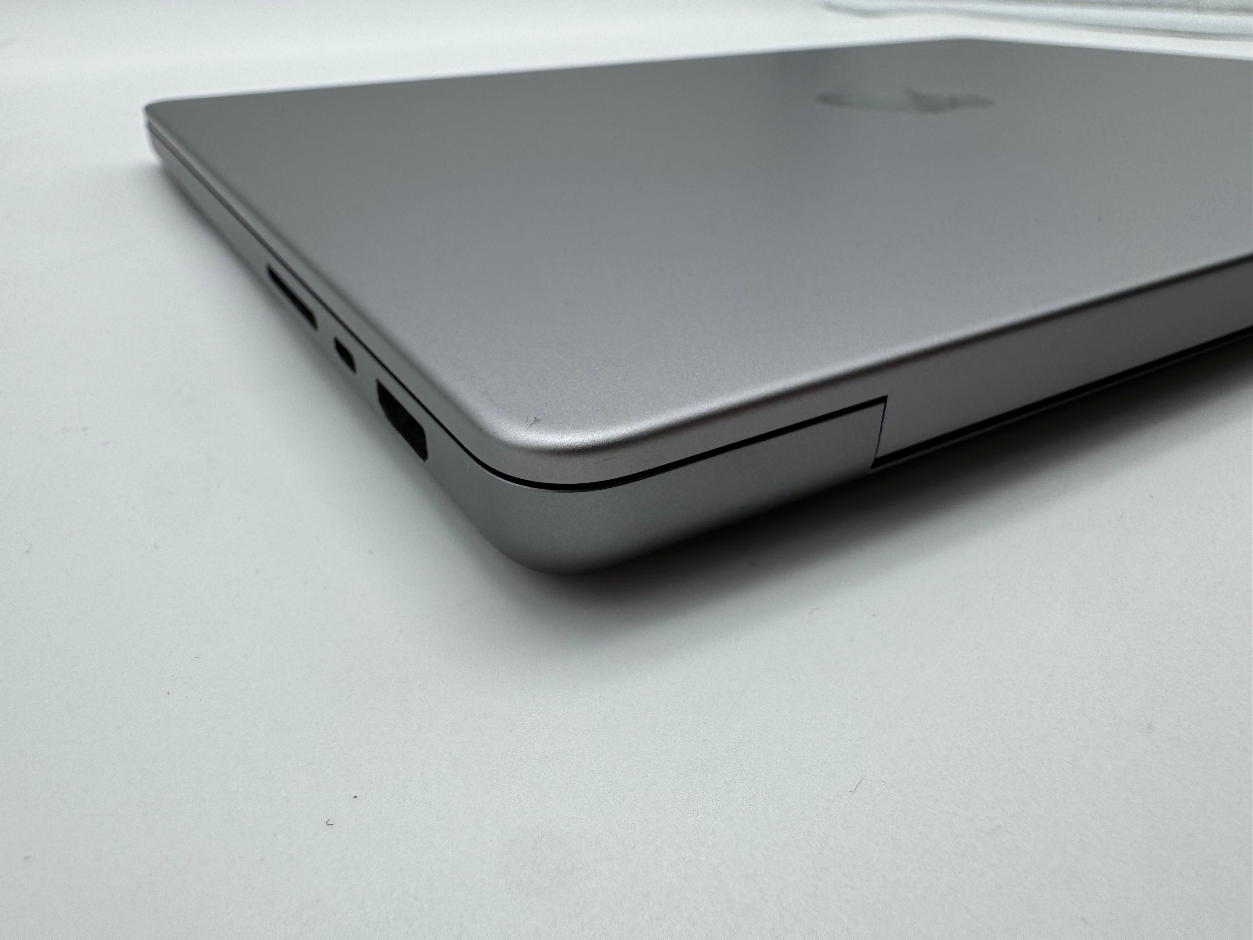 Macbook Pro 14" A2442 2021 M1 8-C 16GB 512GB 14-C Spacegrau MwSt. #PS340