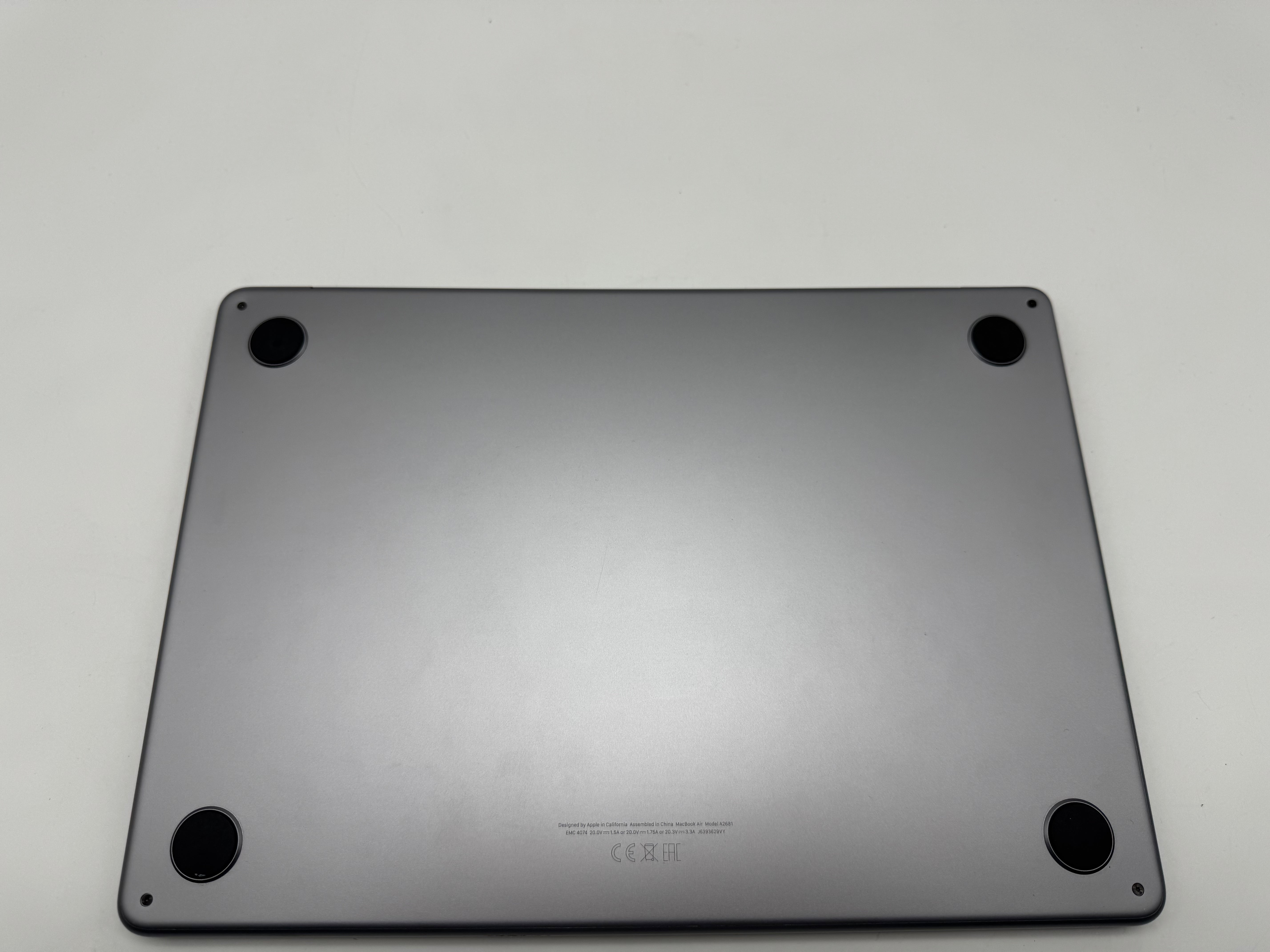 Apple MacBook Air 13,6“ M2 8C CPU 8C GPU 256 GB SSD 8 GB 2022 Spacegrau PS351
