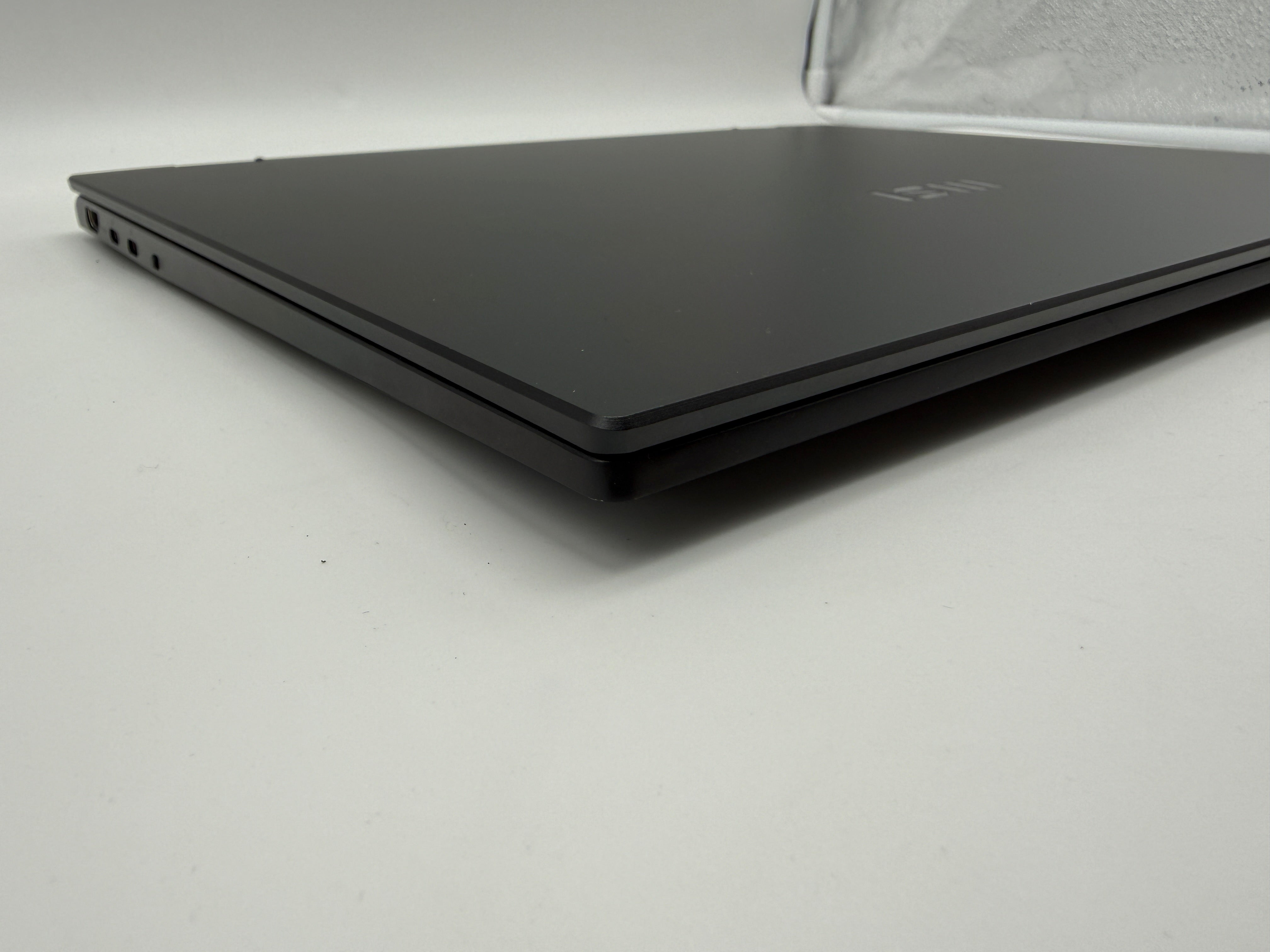 MSI Summit E16 Flip A12MT I7-1280P 16GB 1TB Schwarz QWERTY US MwSt.