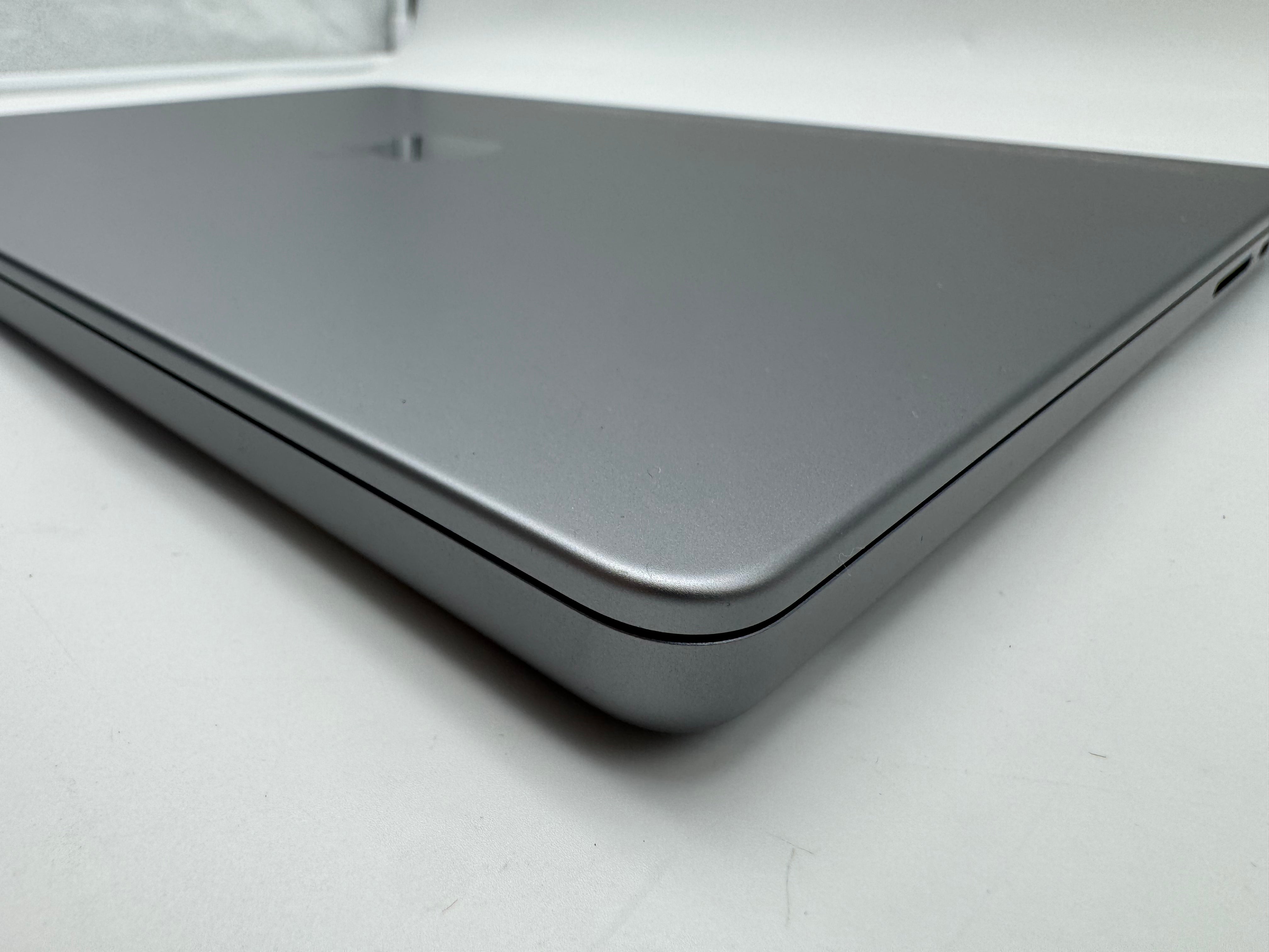 Macbook Pro 14" A2442 2021 M1 Pro 32GB 1TB 16C Spacegrau MwSt. #PS358