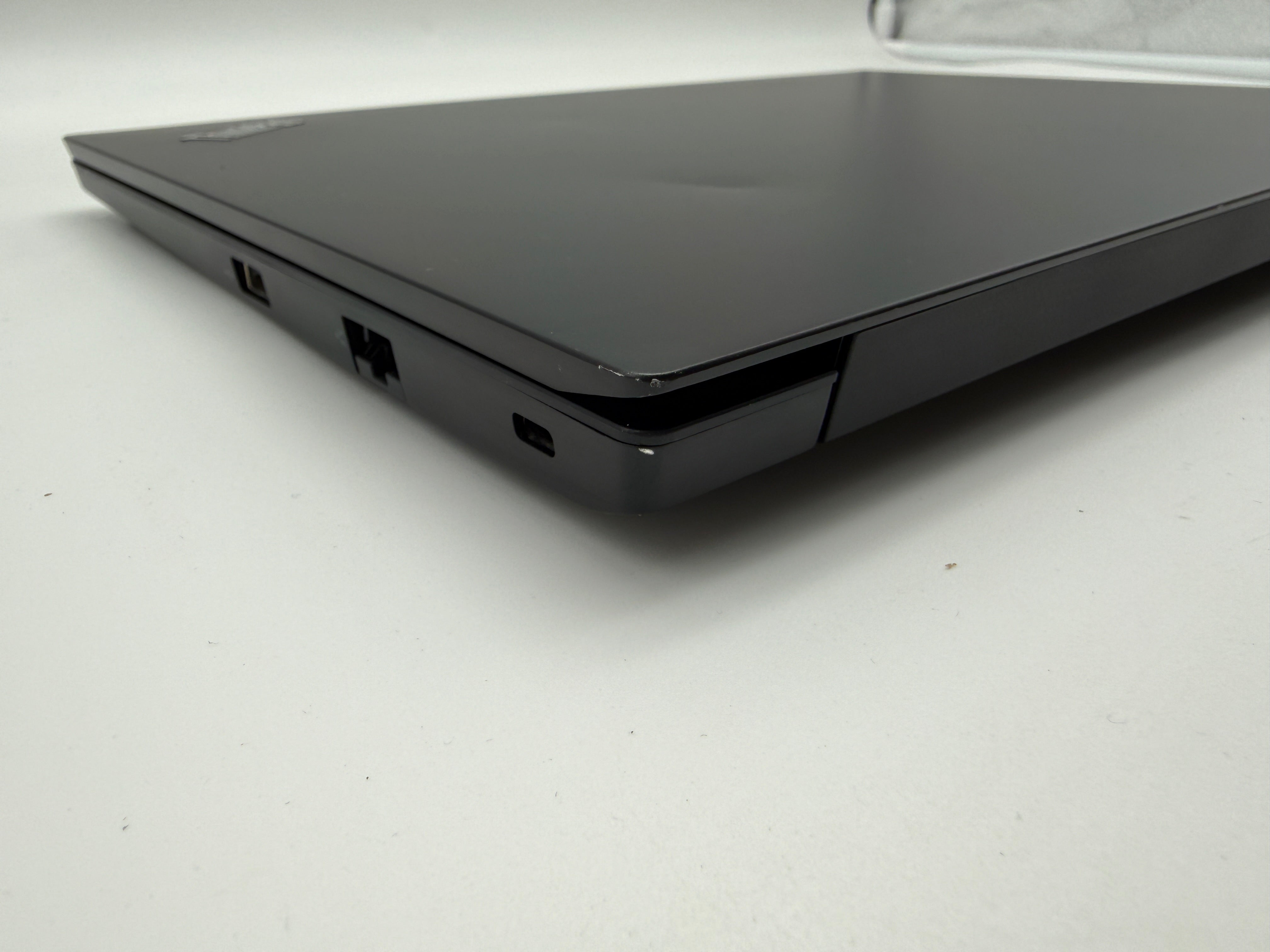 Lenovo Thinkpad E14 G4 Notebook i5-1235U 1,3 GHz 16GB 512GB SSD MwSt.