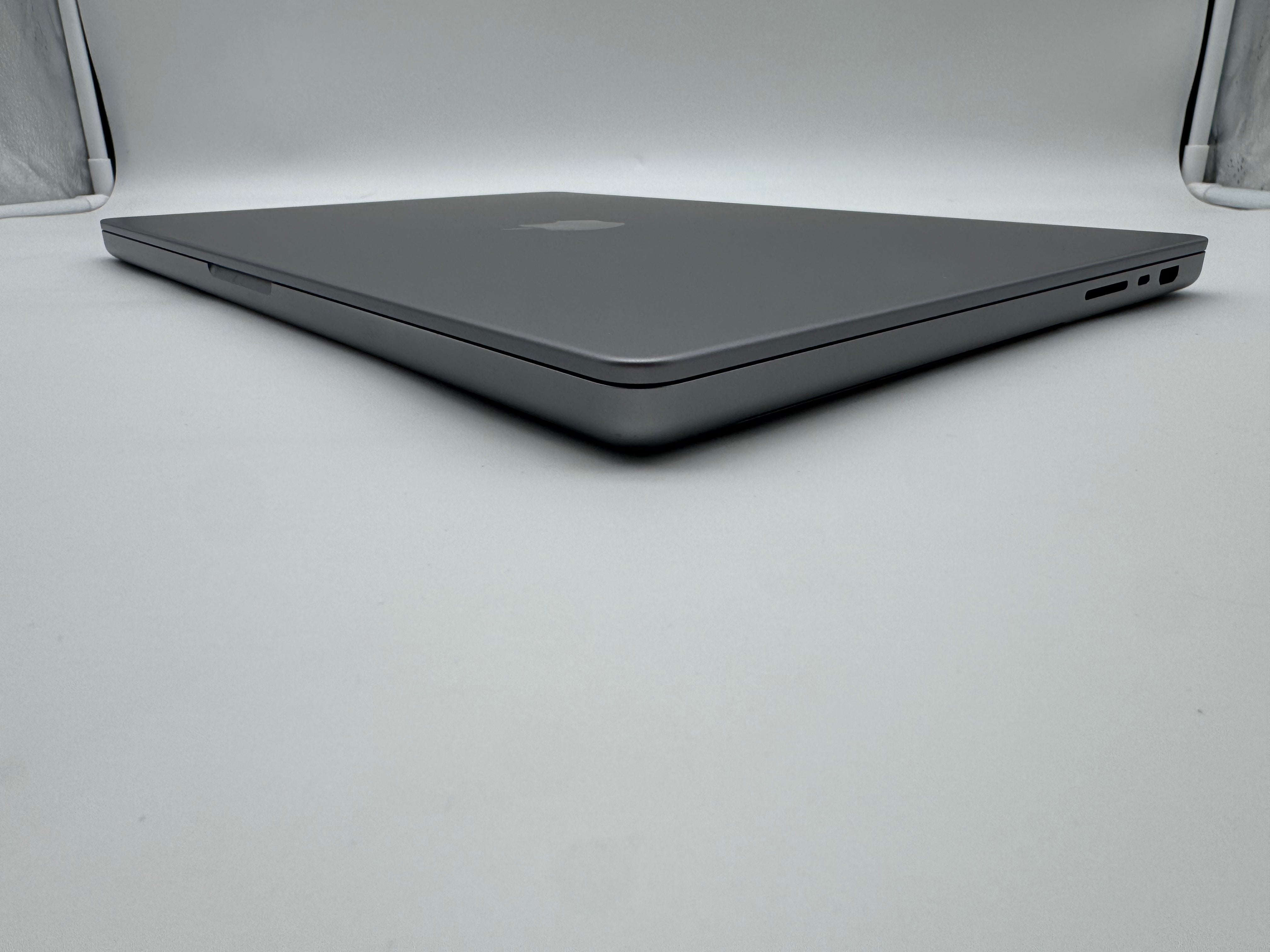 Macbook Pro 16" A2485 M1 Max 32GB 1TB 2021 32-C GPU Spacegrau MwSt. #PS368