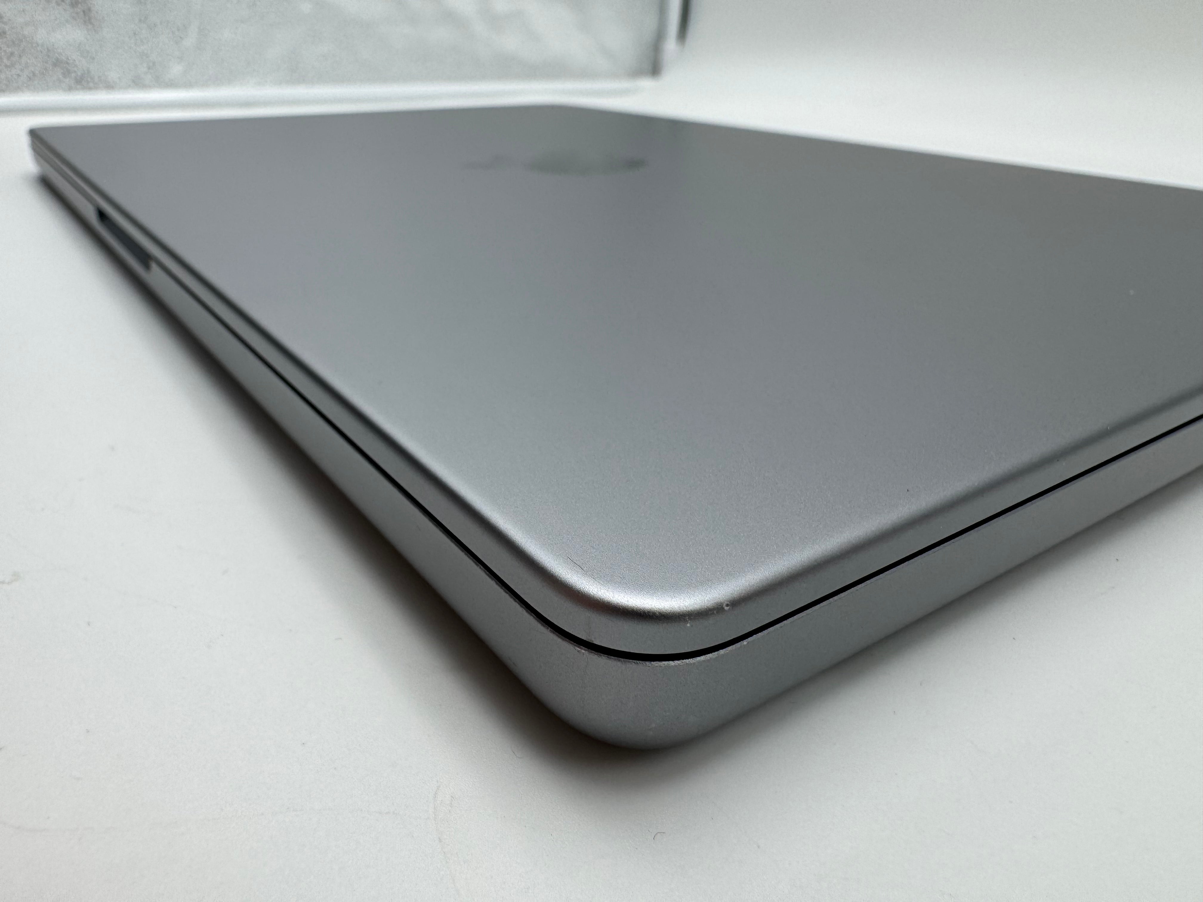 Macbook Pro 14" A2442 2021 M1 8-C 16GB 512GB 14-C Spacegrau MwSt. #PS372