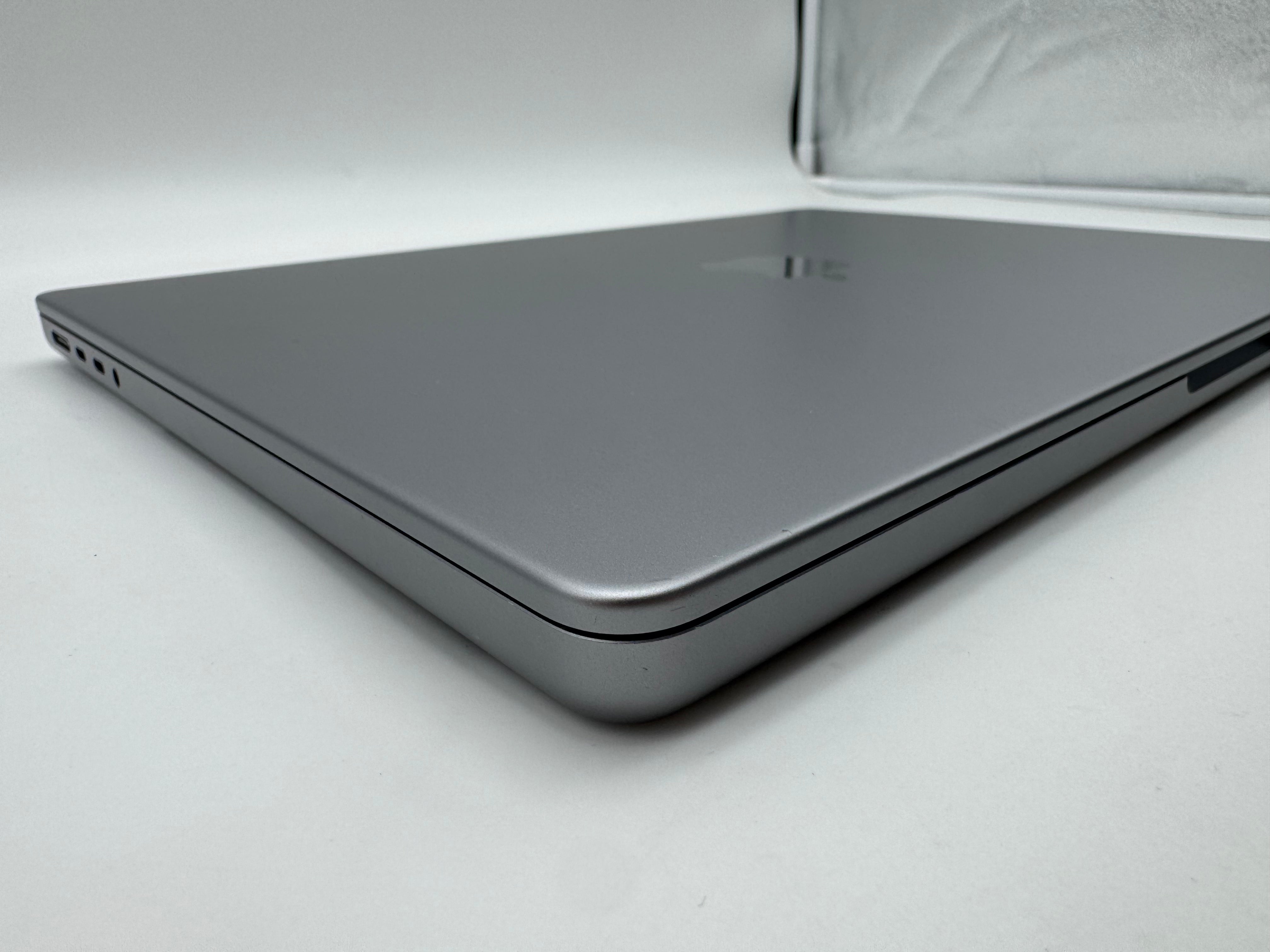 Macbook Pro 14" A2442 2021 M1 8-C 16GB 512GB 14-C Spacegrau MwSt. #PS372